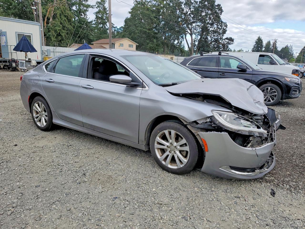 2015 Chrysler 200 Limited Silver vin: 1C3CCCAB7FN728291