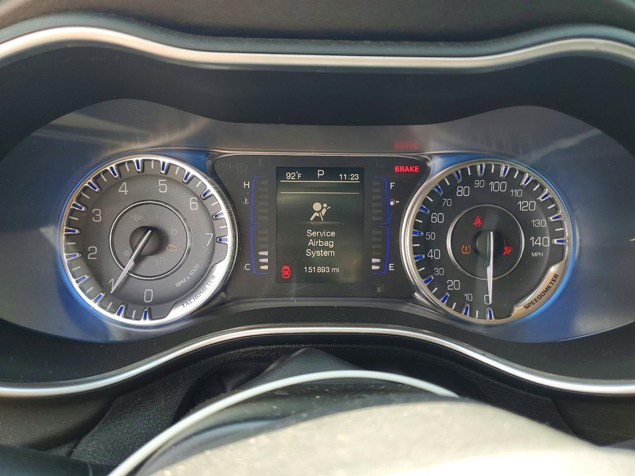 2015 Chrysler 200 Limited White vin: 1C3CCCAB7FN743129