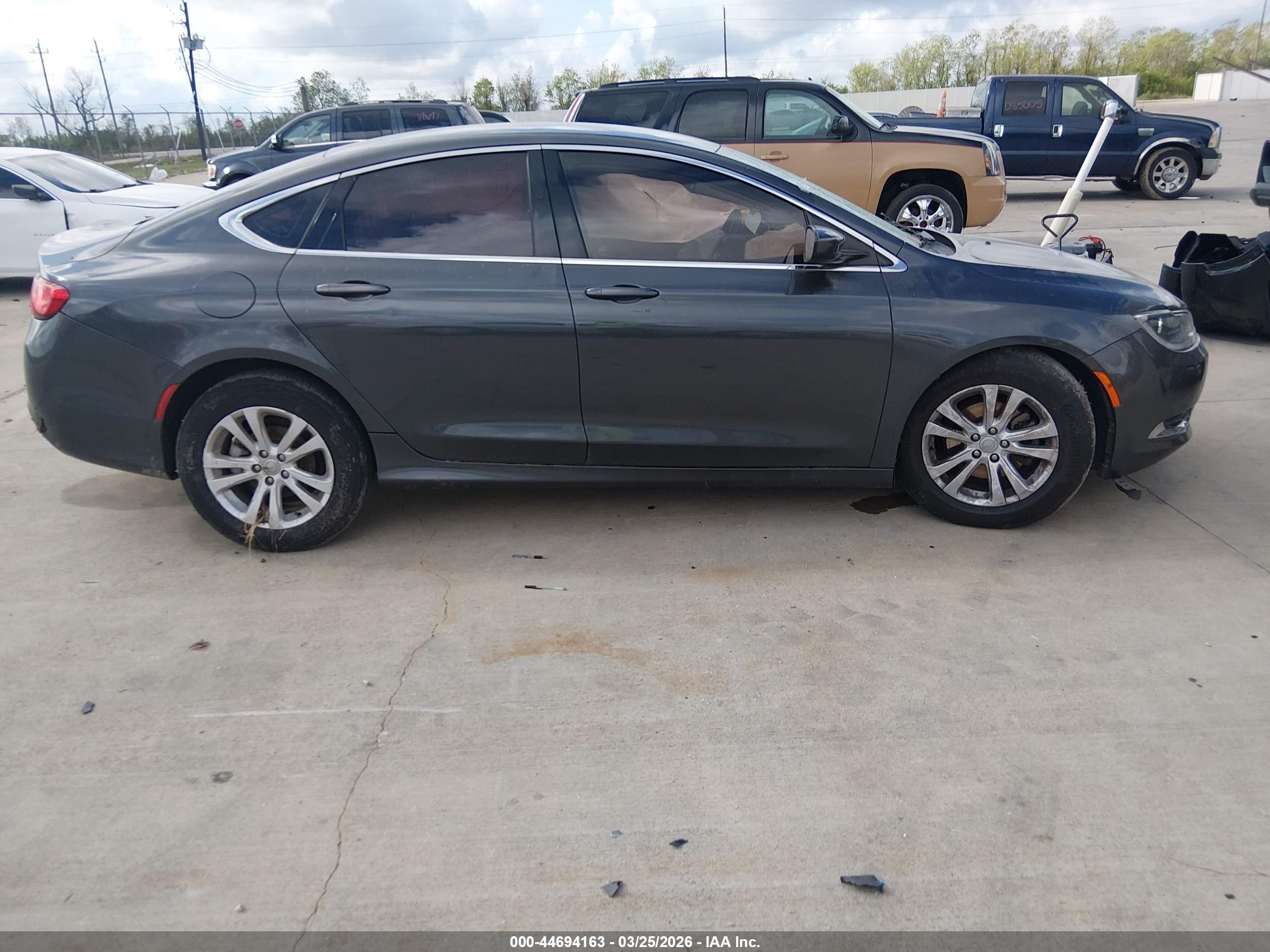 2015 Chrysler 200 Limited Gray vin: 1C3CCCAB7FN750467
