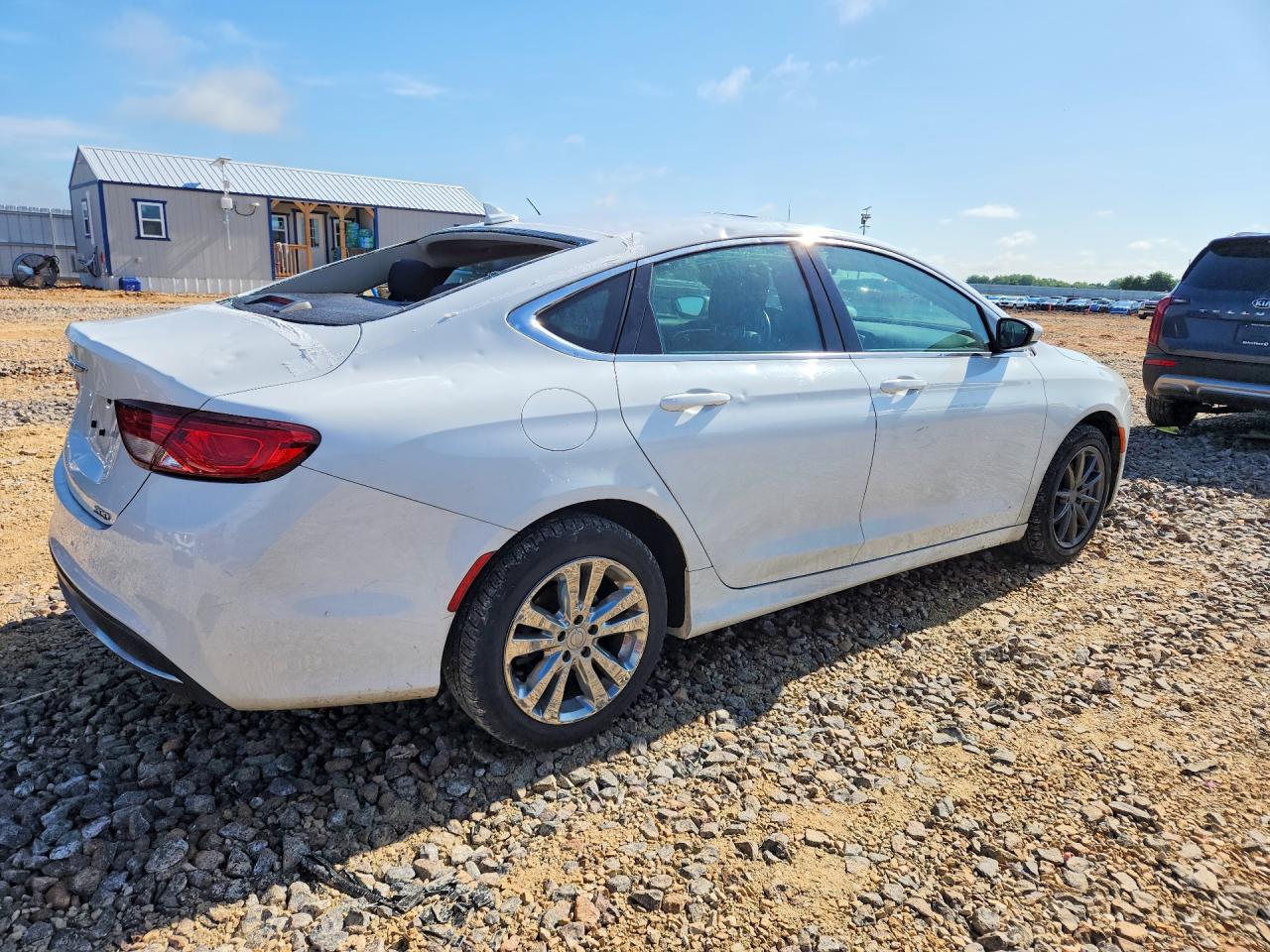 2016 Chrysler 200 Limited White vin: 1C3CCCAB7GN172811