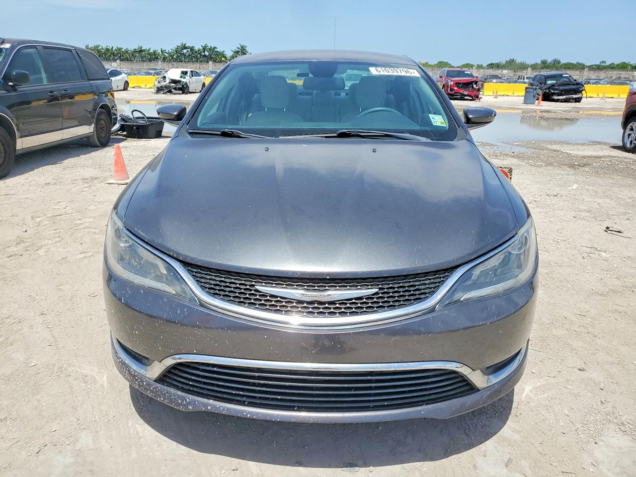 2015 Chrysler 200 Limited Charcoal vin: 1C3CCCAB8FN560077