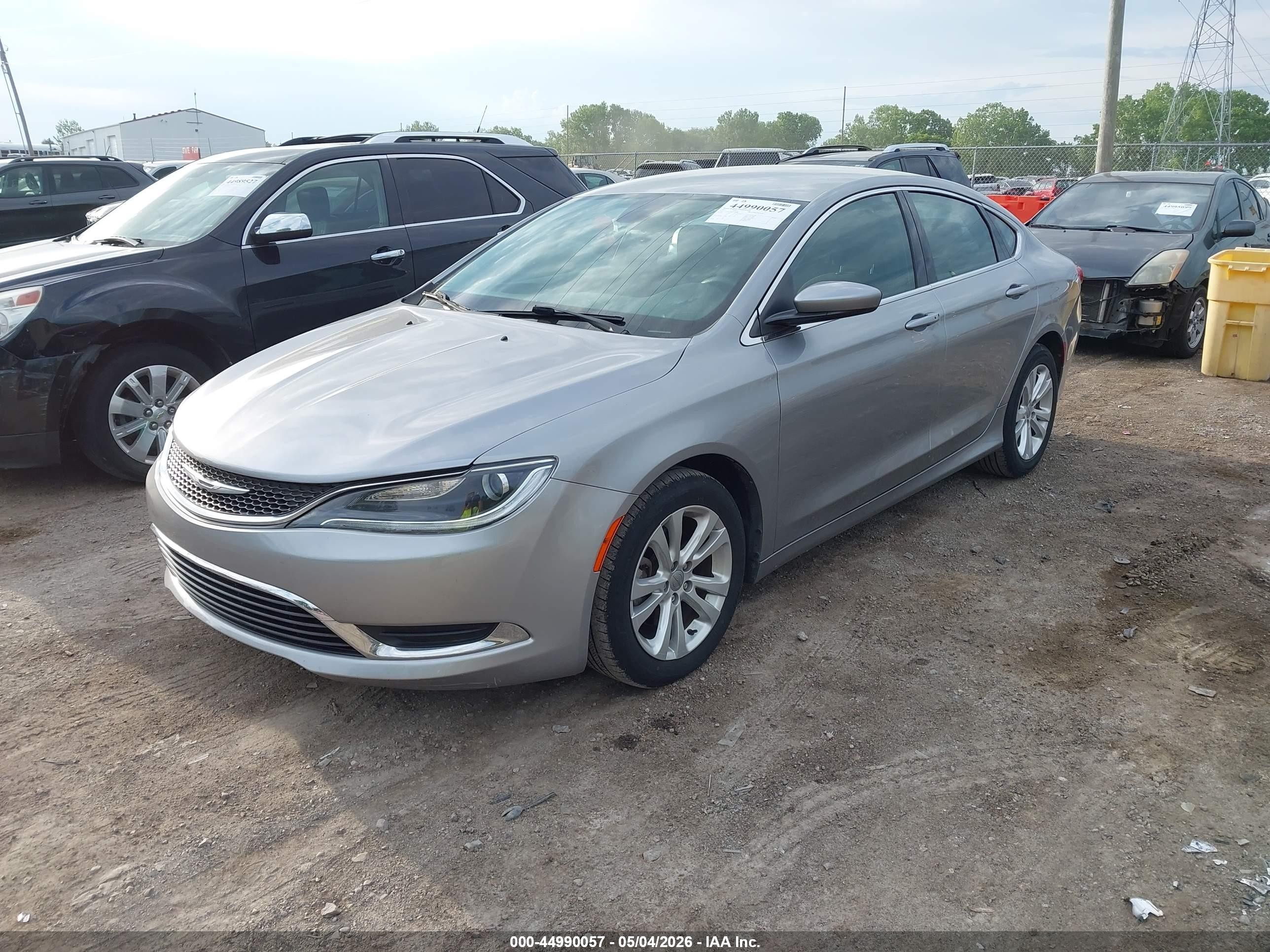 2015 Chrysler 200 Limited Silver vin: 1C3CCCAB8FN585948