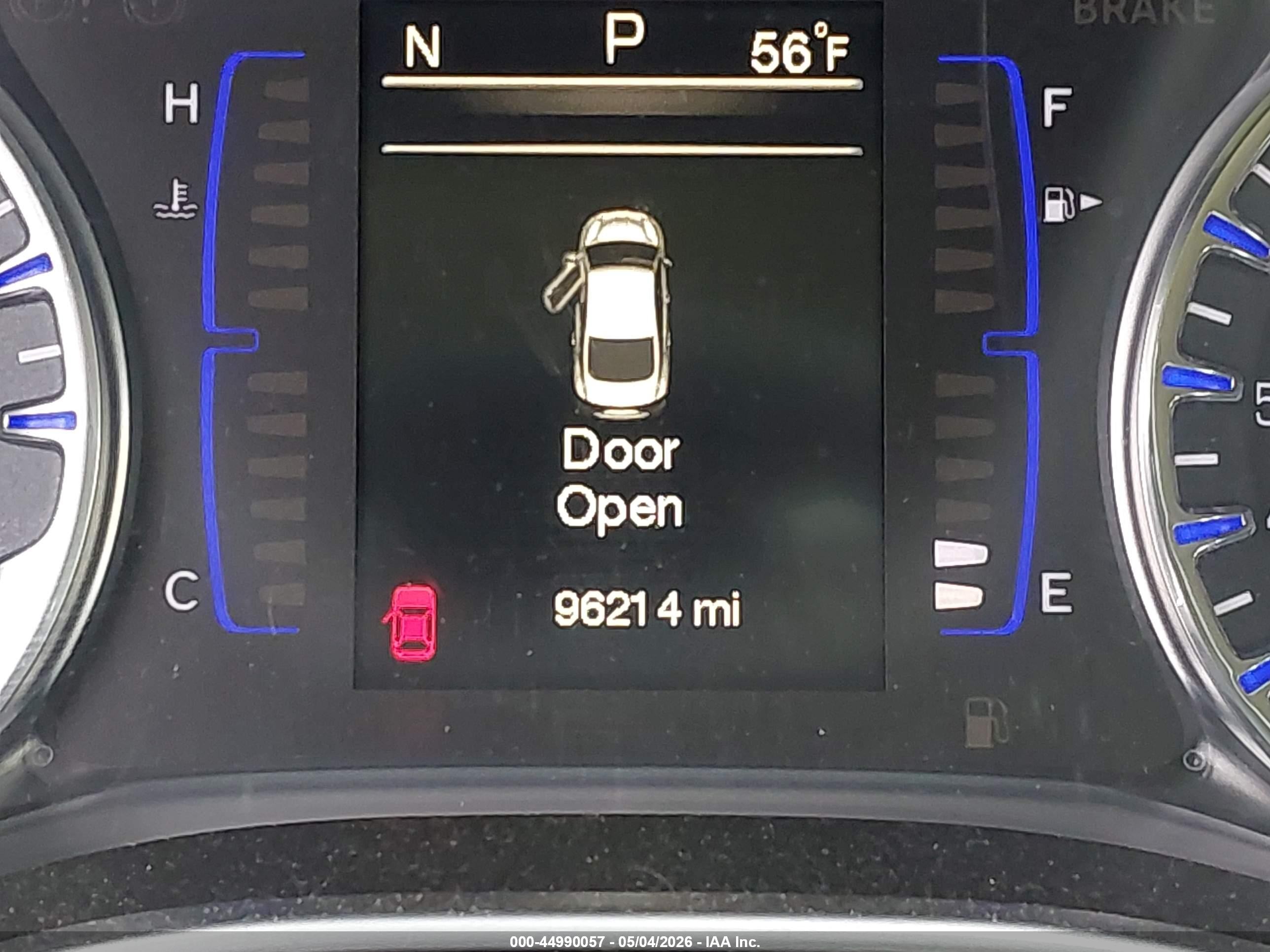 2015 Chrysler 200 Limited Silver vin: 1C3CCCAB8FN585948