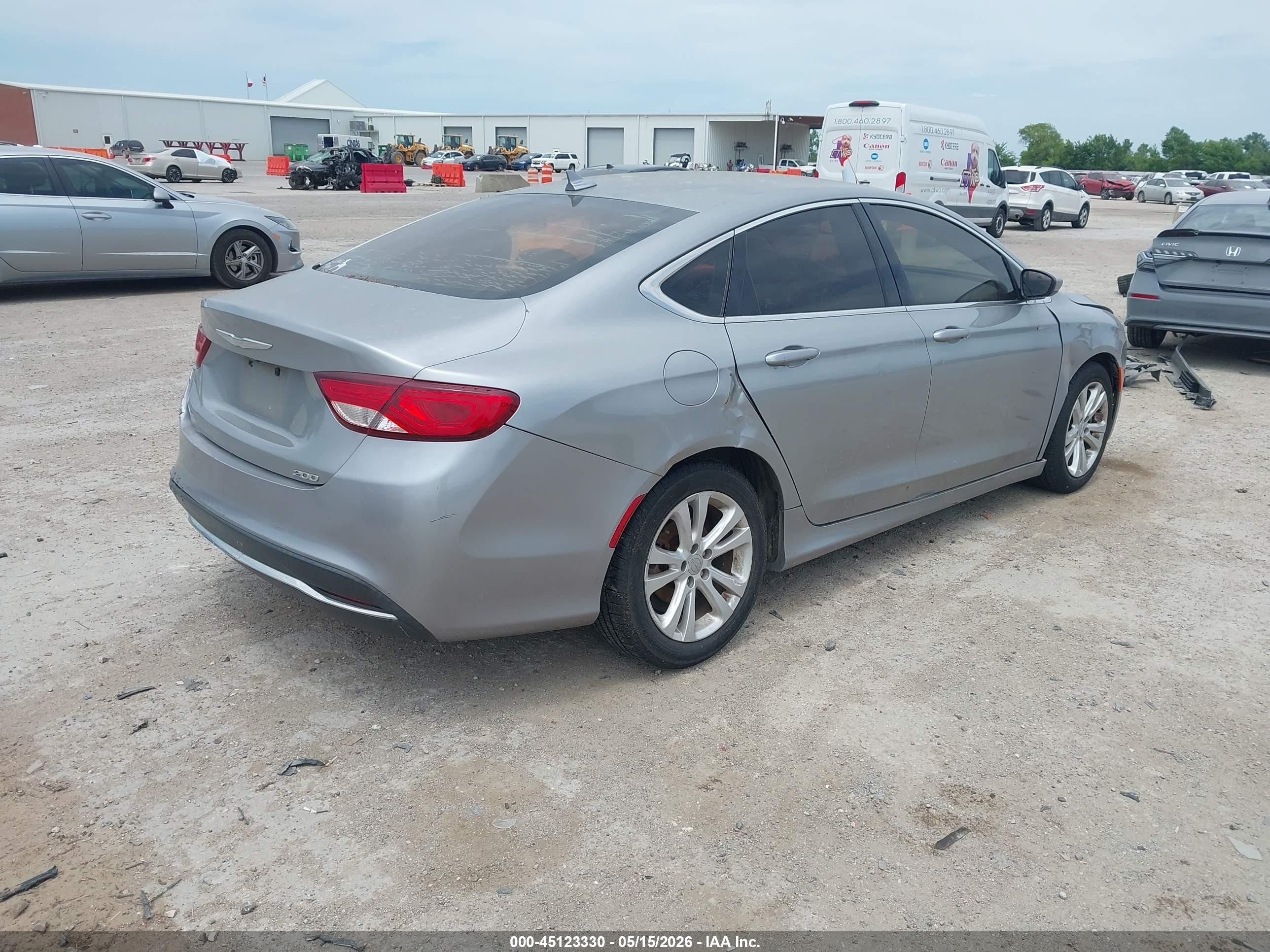 2015 Chrysler 200 Limited Silver vin: 1C3CCCAB8FN652306