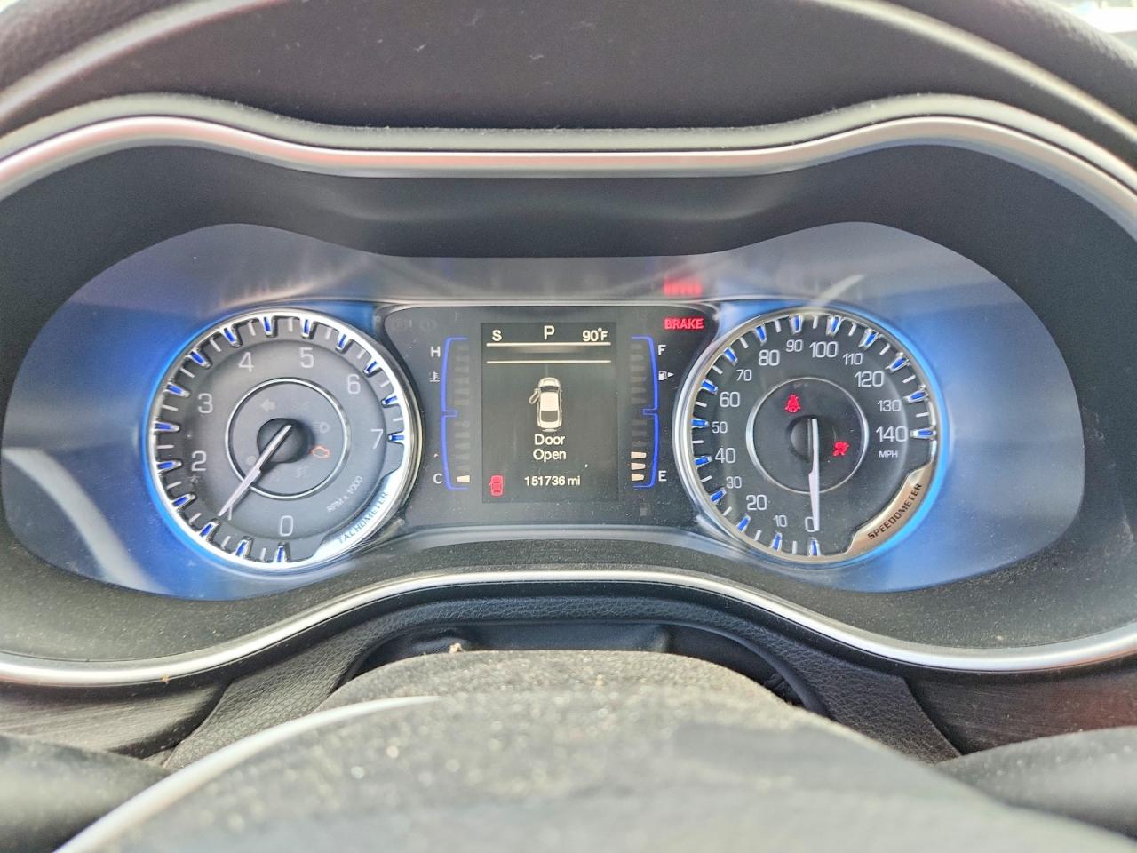 2015 Chrysler 200 Limited White vin: 1C3CCCAB8FN720460