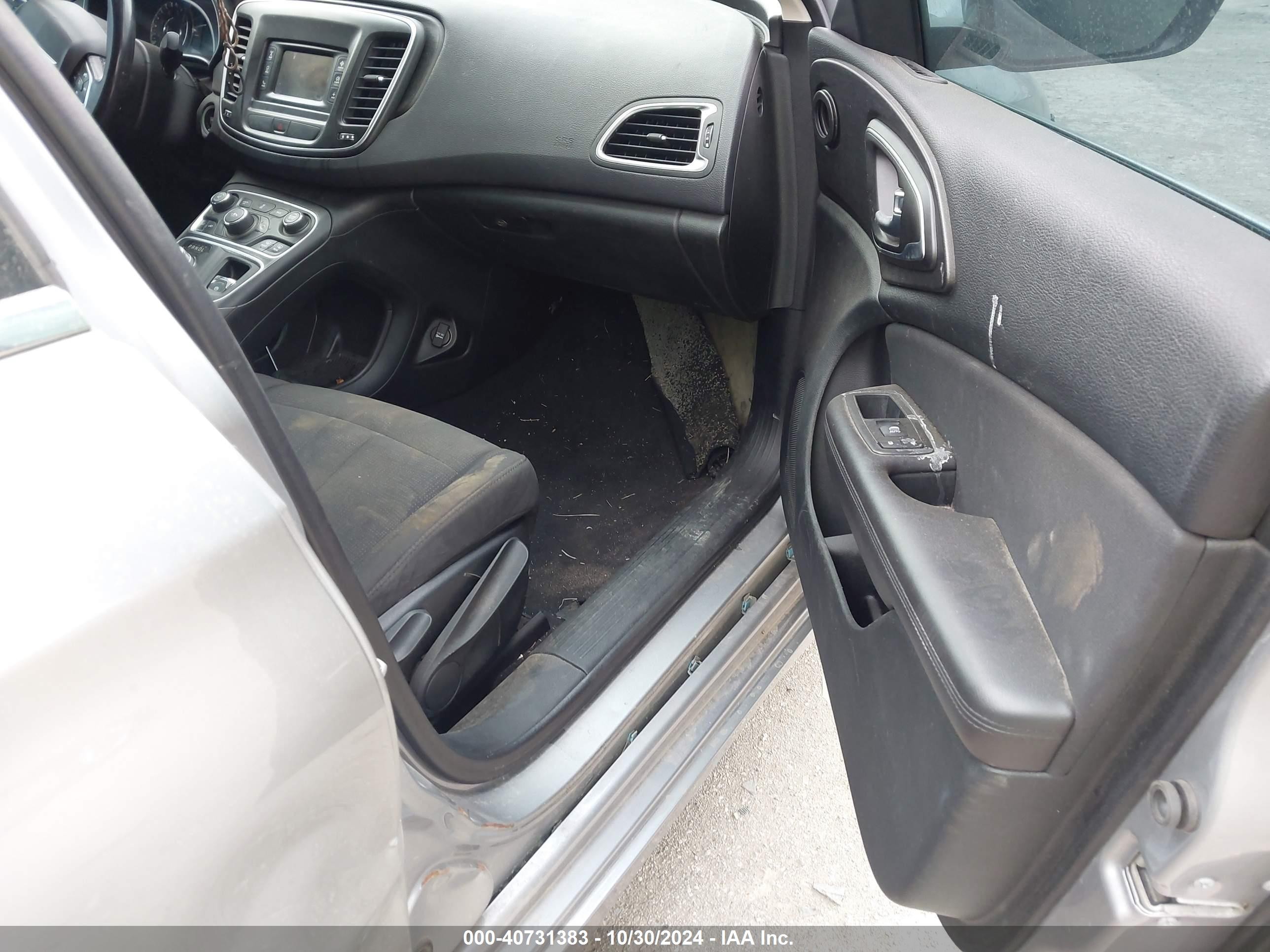2015 Chrysler 200 Limited Серый vin: 1C3CCCAB9FN543448