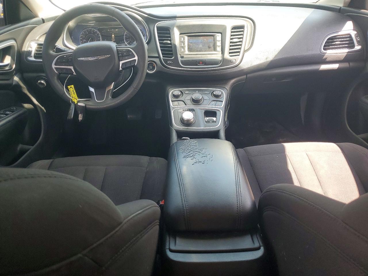 2015 Chrysler 200 Limited White vin: 1C3CCCAB9FN584436