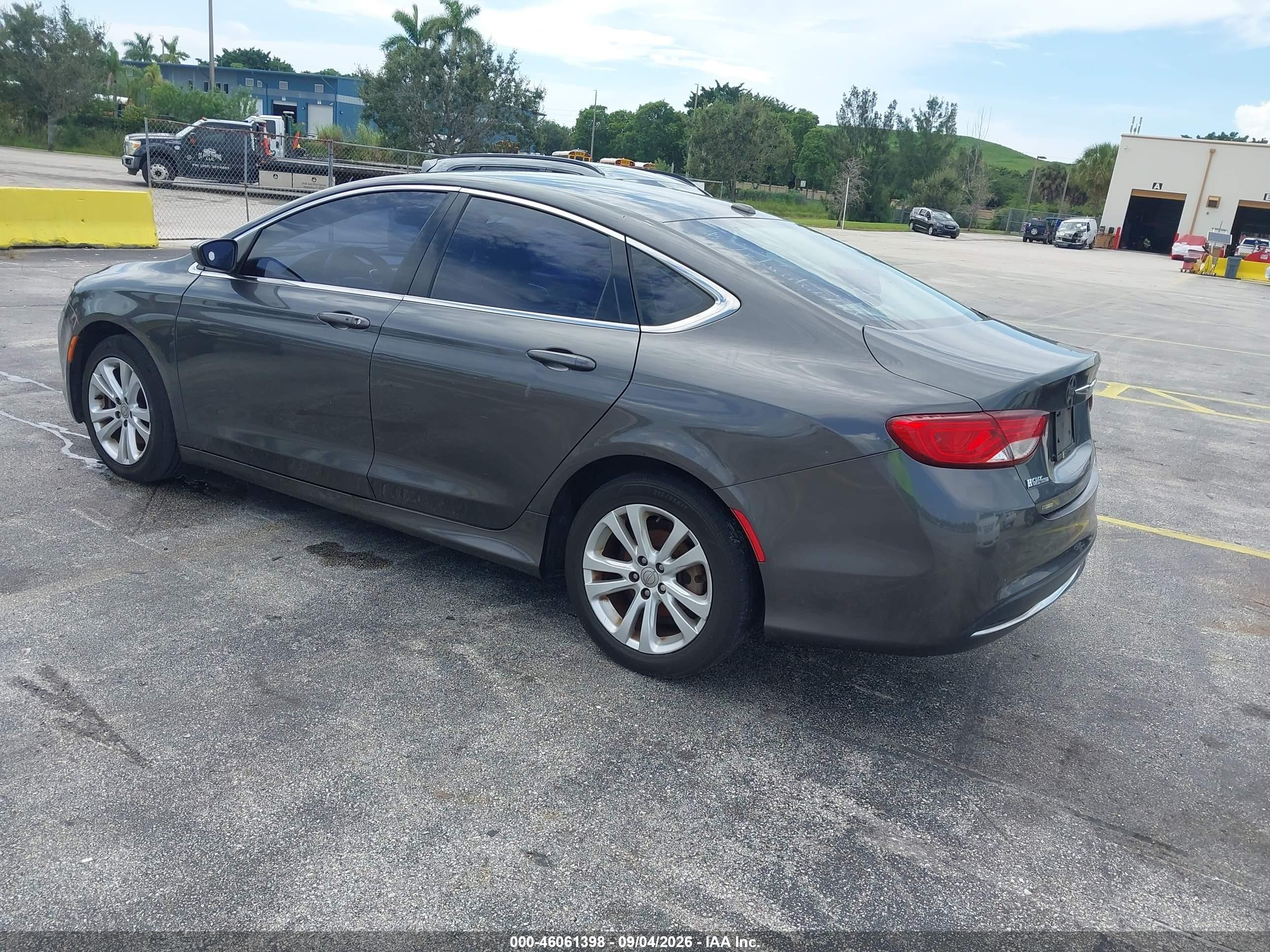 2015 Chrysler 200 Limited Gray vin: 1C3CCCAB9FN602241