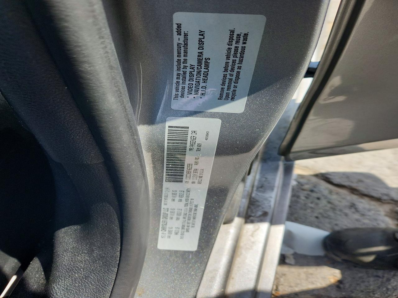 2015 Chrysler 200 Limited Серебряный vin: 1C3CCCAB9FN622599