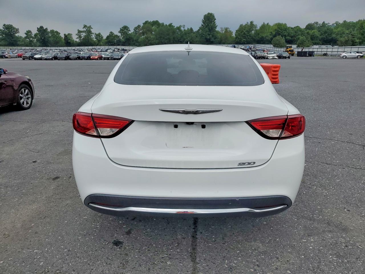 2015 Chrysler 200 Limited Белый vin: 1C3CCCAB9FN648958