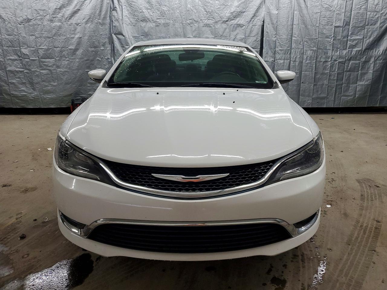 2015 Chrysler 200 Limited White vin: 1C3CCCAB9FN657952