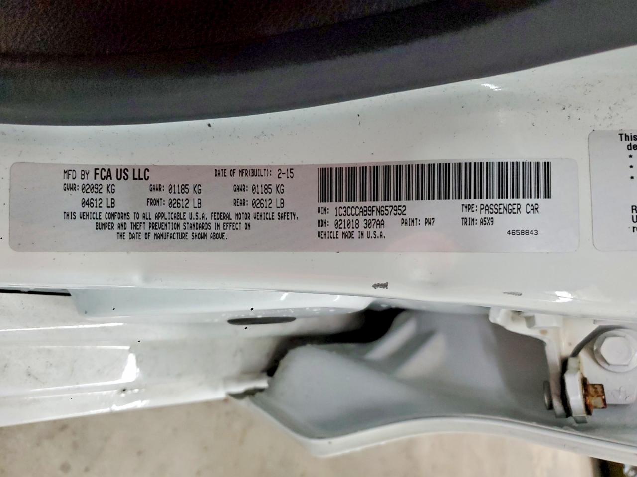 2015 Chrysler 200 Limited White vin: 1C3CCCAB9FN657952