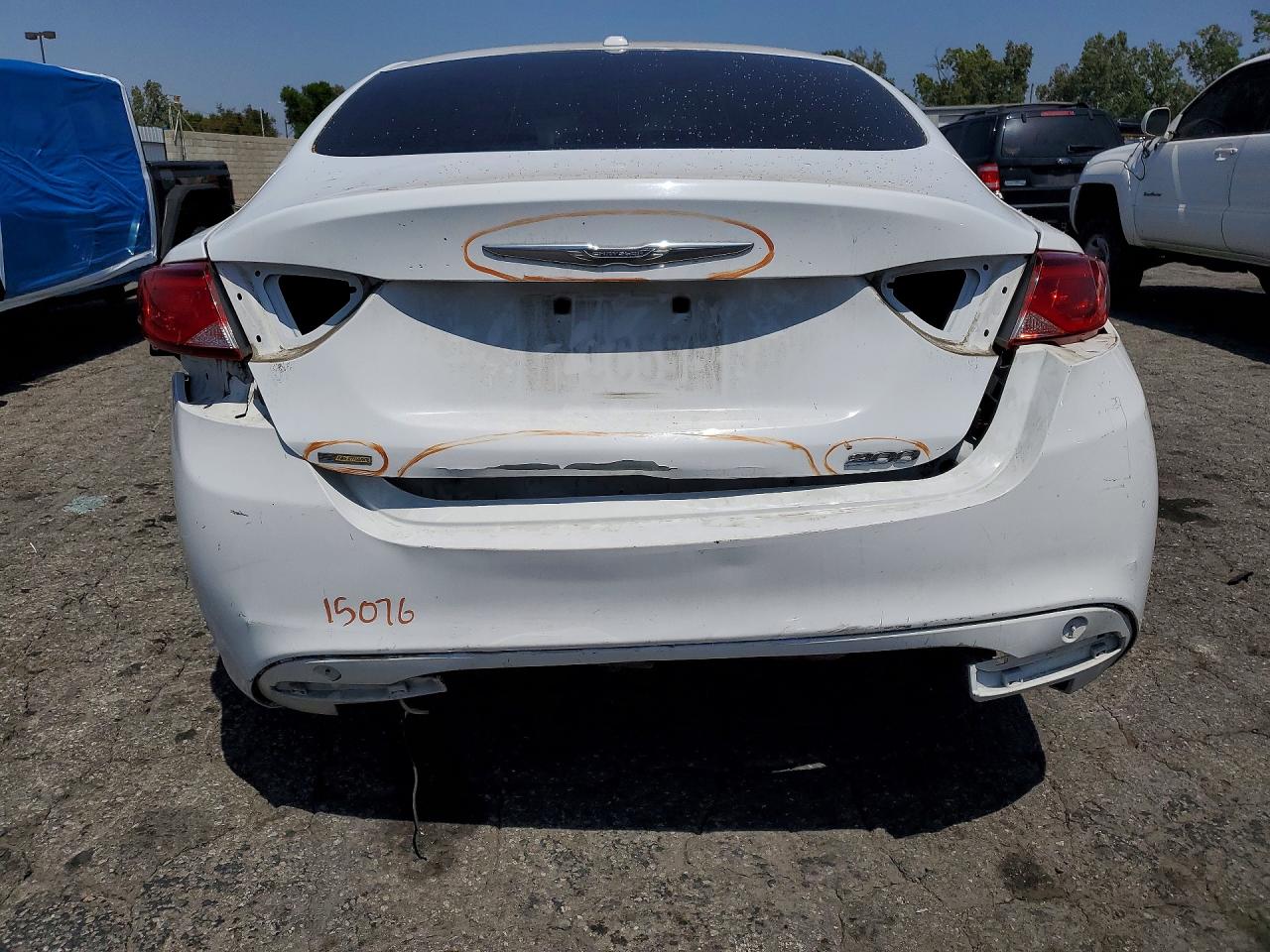 2015 Chrysler 200 Limited White vin: 1C3CCCAB9FN674993