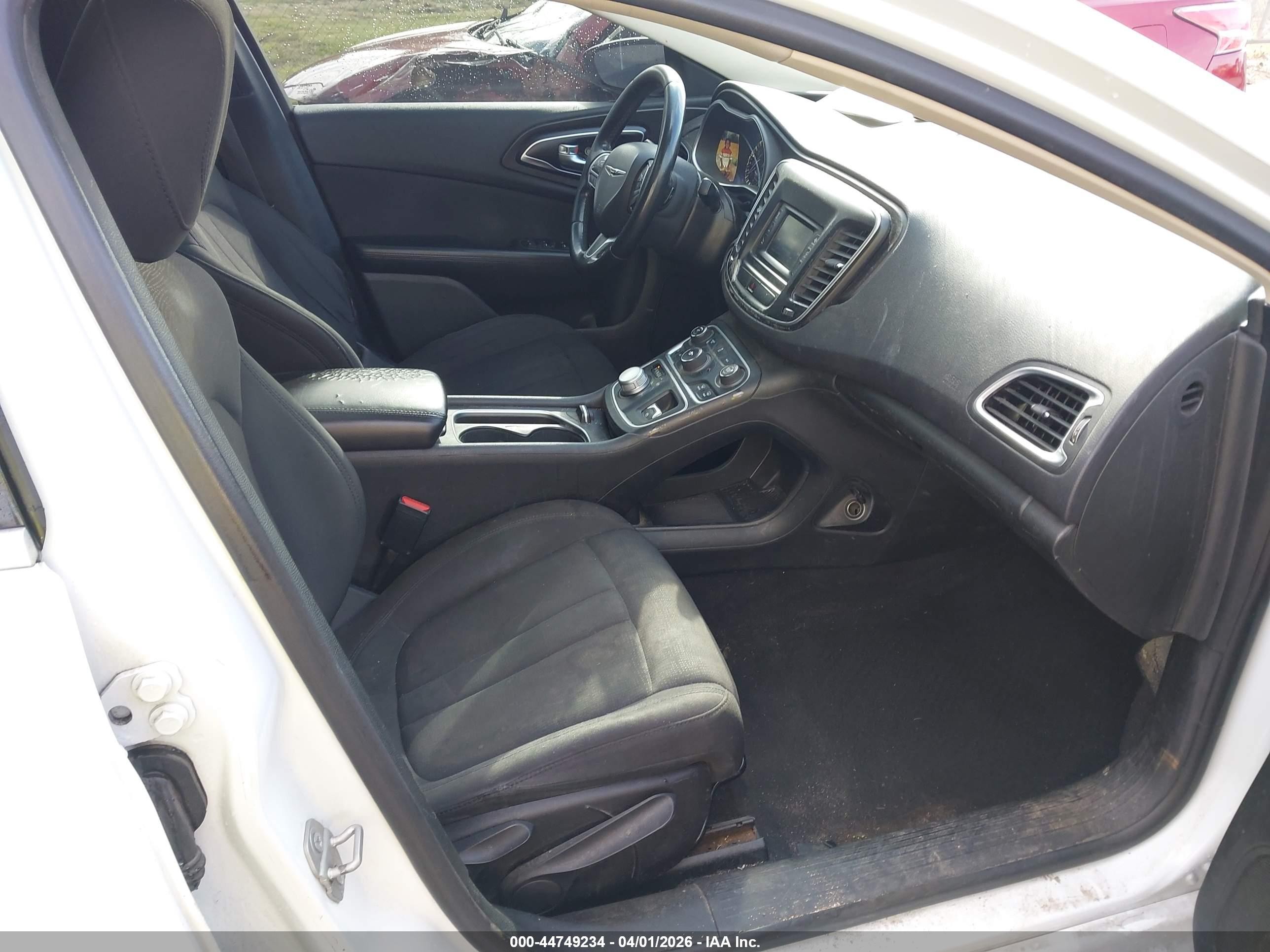 2015 Chrysler 200 Limited Белый vin: 1C3CCCAB9FN684777