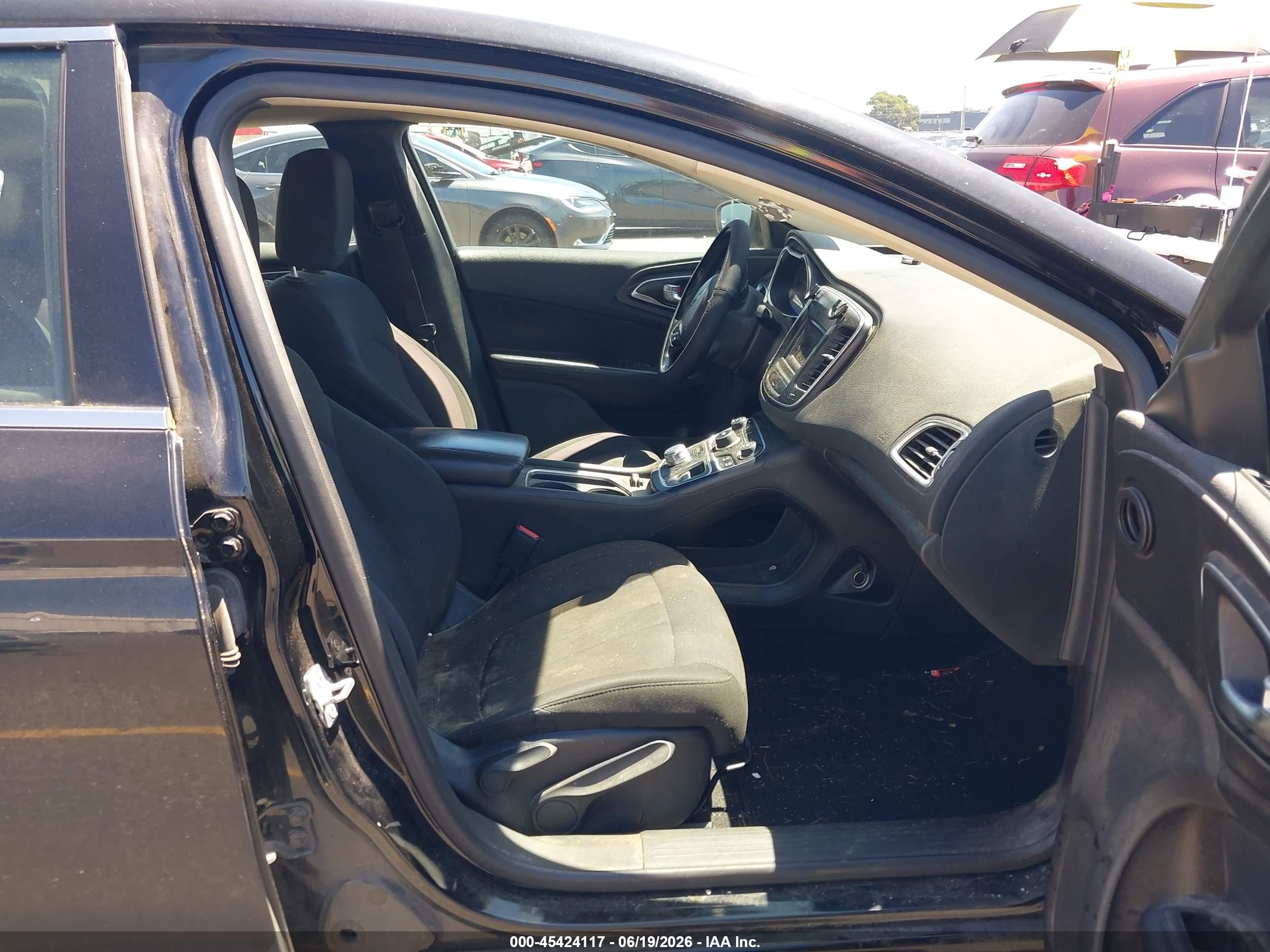 2015 Chrysler 200 Limited Черный vin: 1C3CCCAB9FN695097