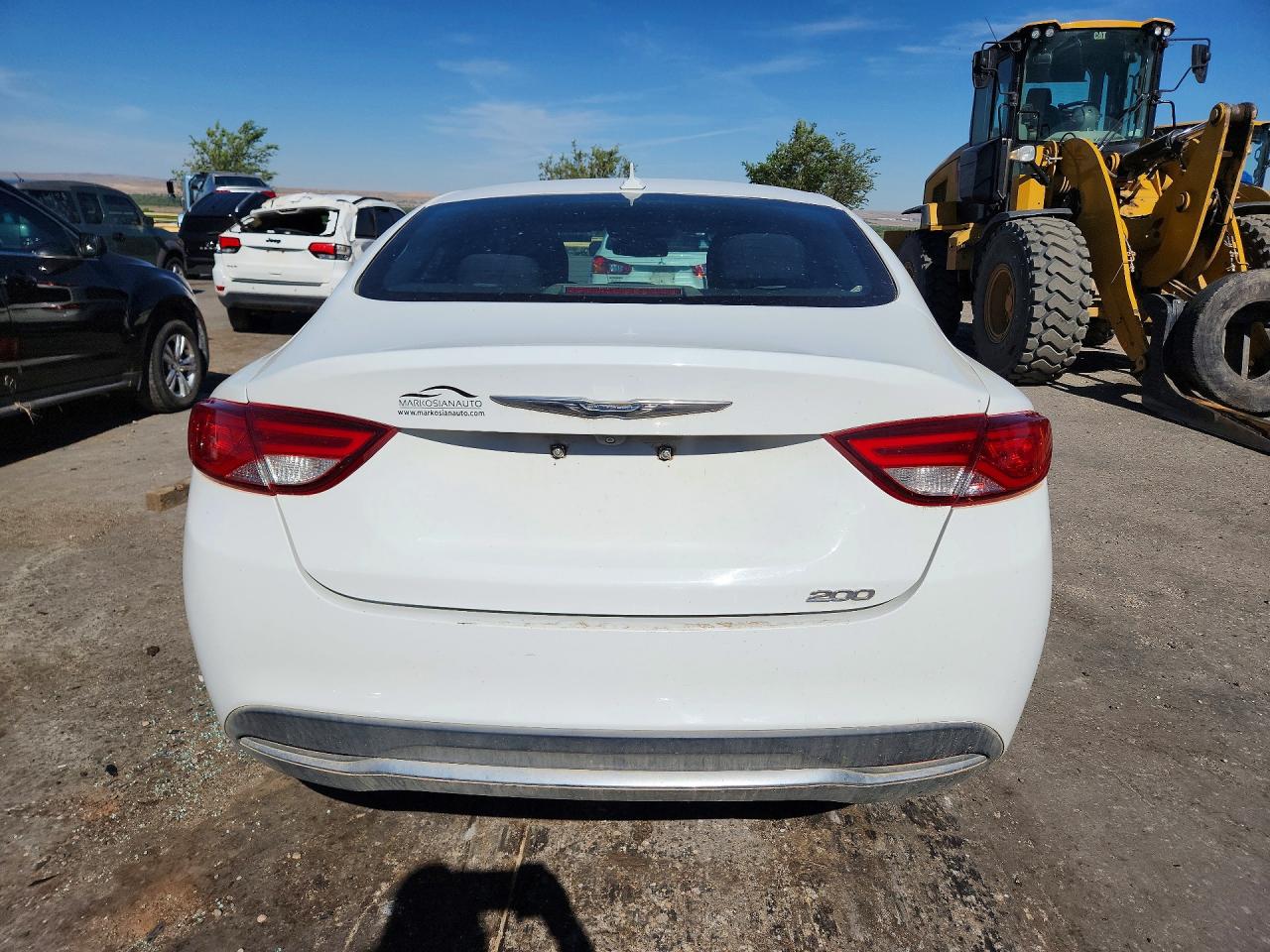 2015 Chrysler 200 Limited White vin: 1C3CCCAB9FN708799