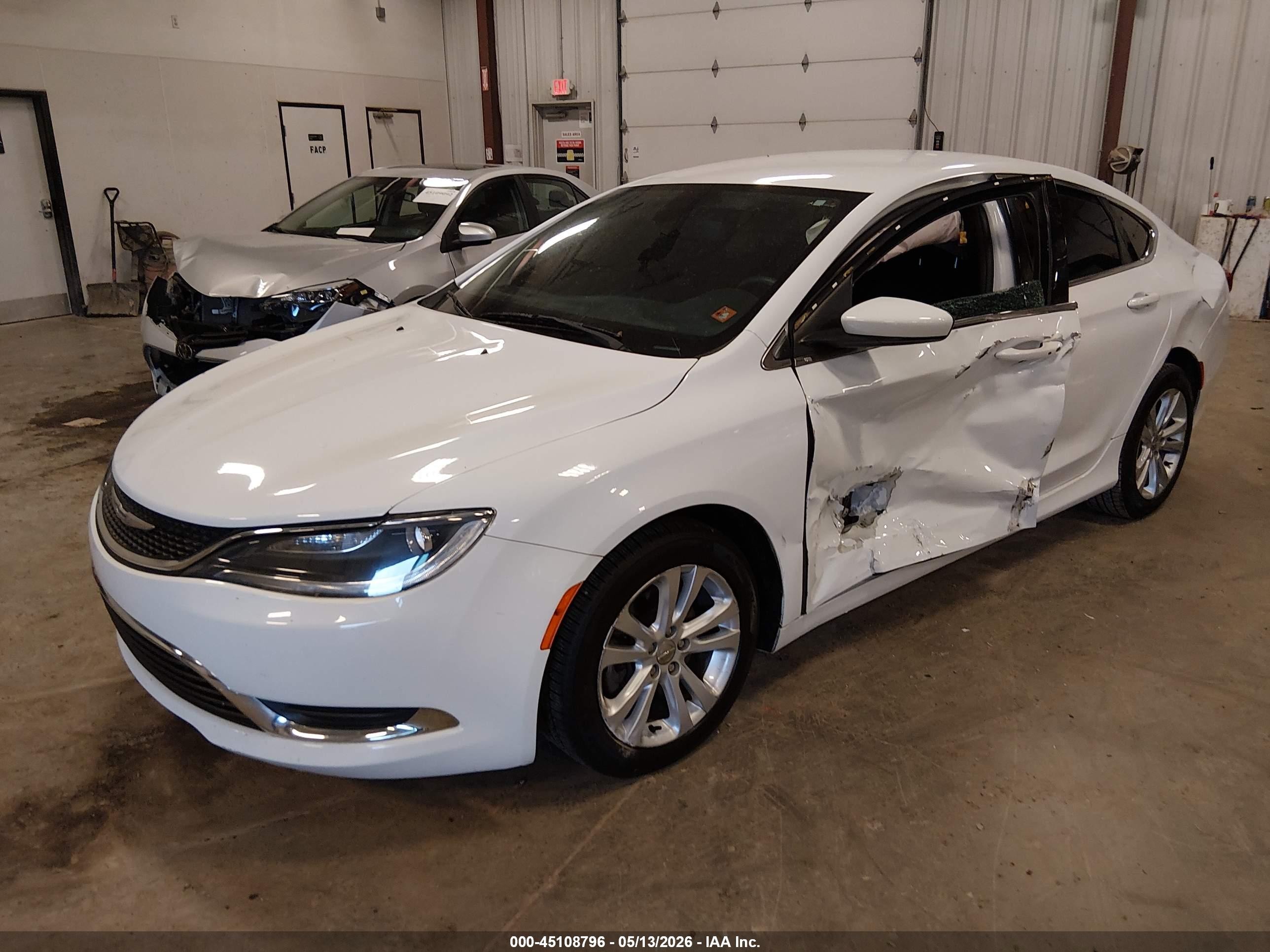 2015 Chrysler 200 Limited White vin: 1C3CCCAB9FN741155
