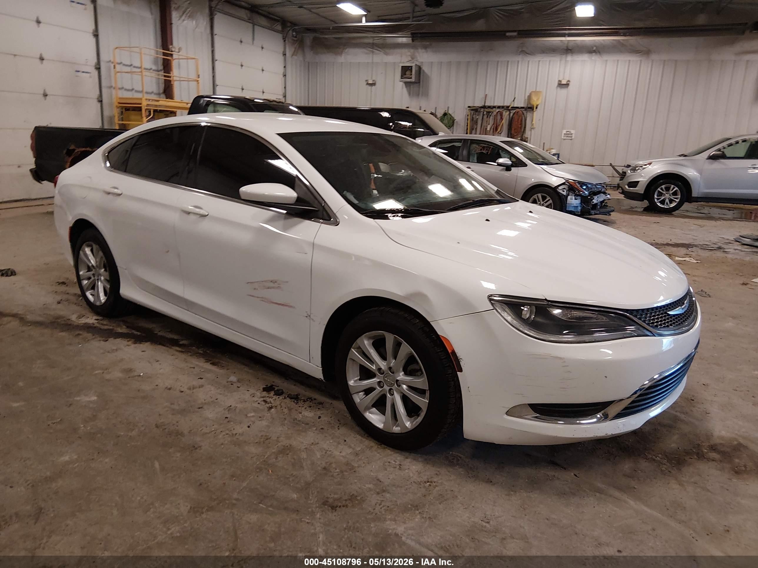 2015 Chrysler 200 Limited White vin: 1C3CCCAB9FN741155