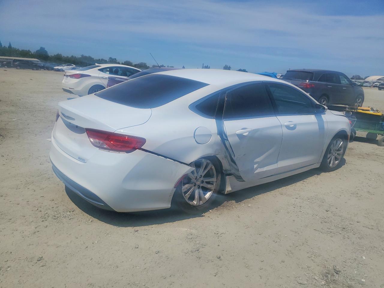 2015 Chrysler 200 Limited White vin: 1C3CCCAB9FN741172
