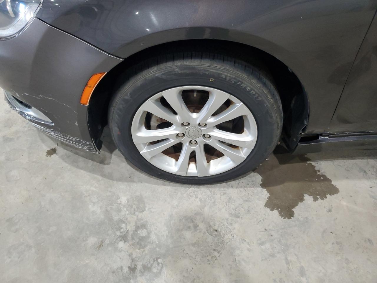 2015 Chrysler 200 Limited Серый vin: 1C3CCCABXFN561201 Damage: Left Front Wheel, Curb Rash, > 12 Inches