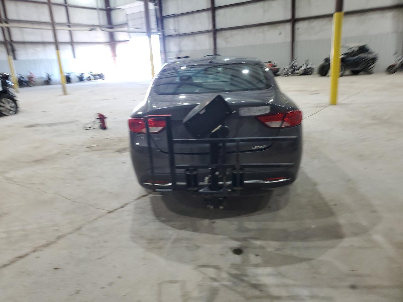 2015 Chrysler 200 Limited Серый vin: 1C3CCCABXFN561201 Damage: Trailer Hitch, Aftermarket, Acceptable