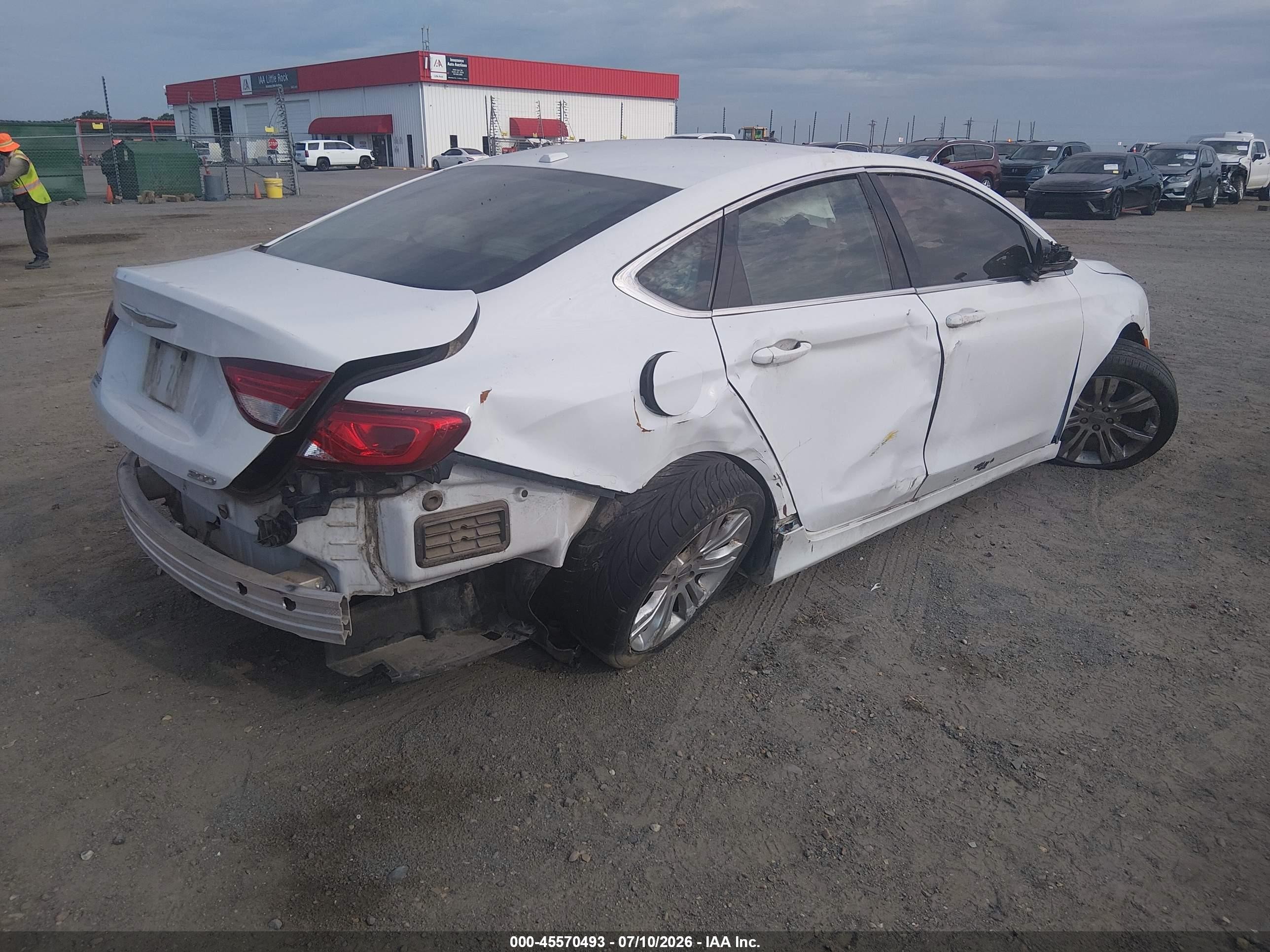 2015 Chrysler 200 Limited White vin: 1C3CCCABXFN588432