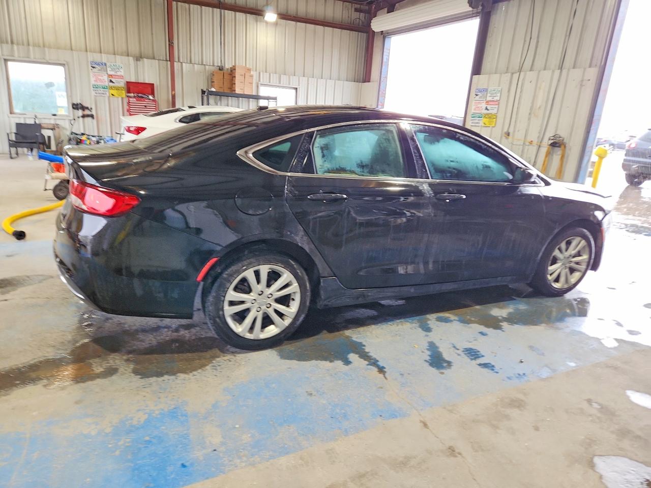2015 Chrysler 200 Limited Черный vin: 1C3CCCABXFN602765