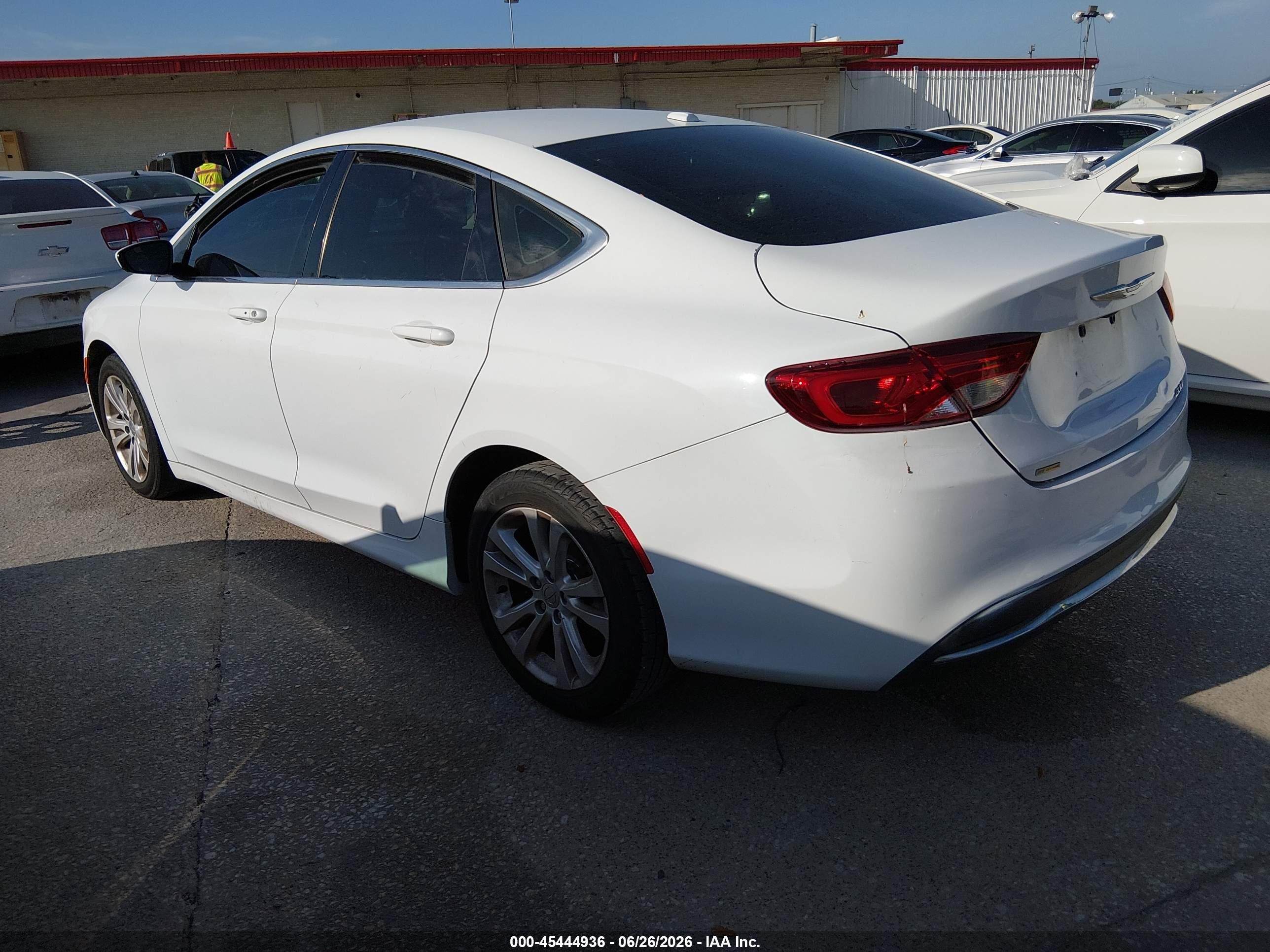 2015 Chrysler 200 Limited White vin: 1C3CCCABXFN607206
