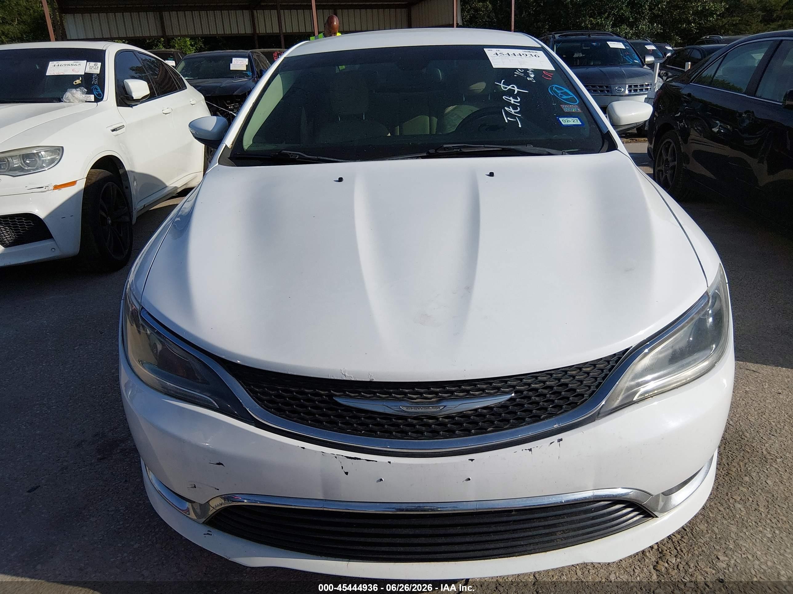 2015 Chrysler 200 Limited White vin: 1C3CCCABXFN607206