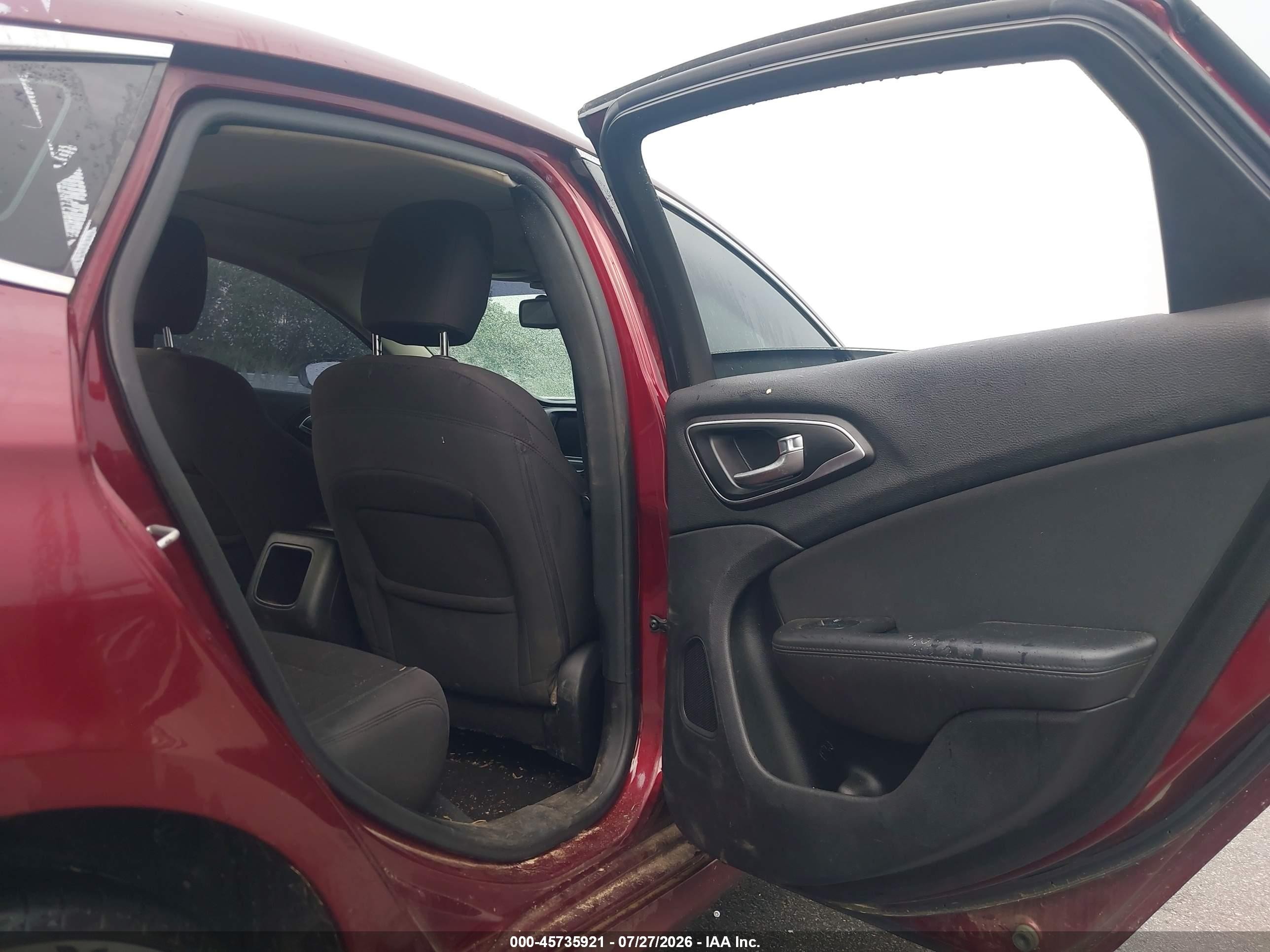 2015 Chrysler 200 Limited Burgundy vin: 1C3CCCABXFN636799