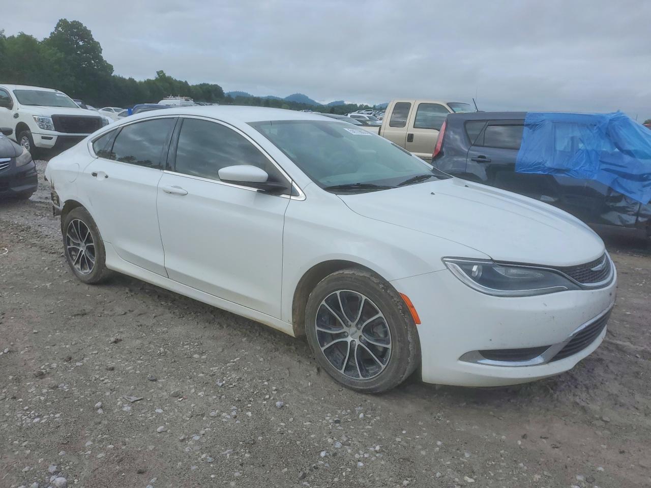 2015 Chrysler 200 Limited White vin: 1C3CCCABXFN650413