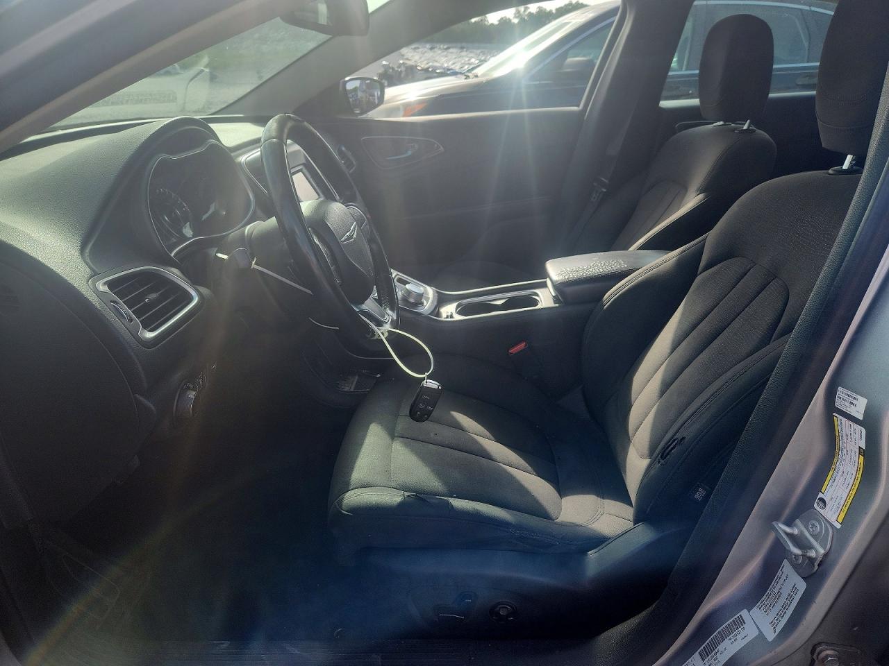 2015 Chrysler 200 Limited Silver vin: 1C3CCCABXFN686487