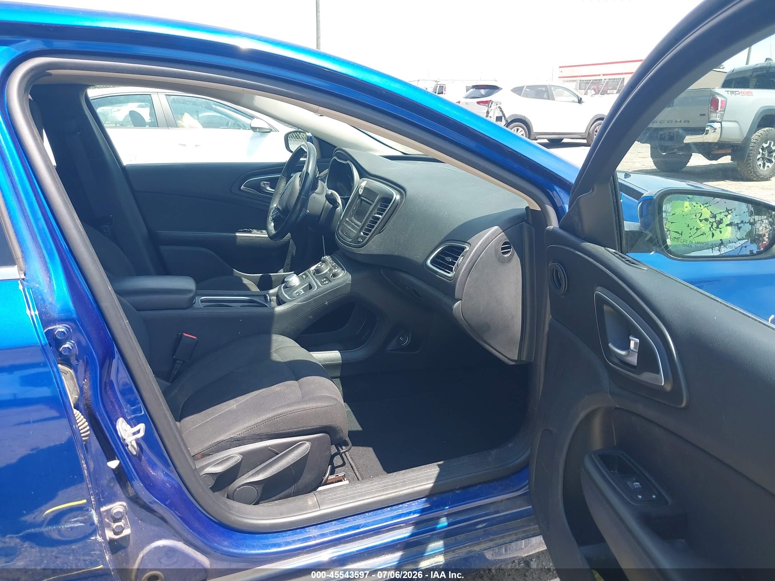 2015 Chrysler 200 Limited Синий vin: 1C3CCCABXFN742248