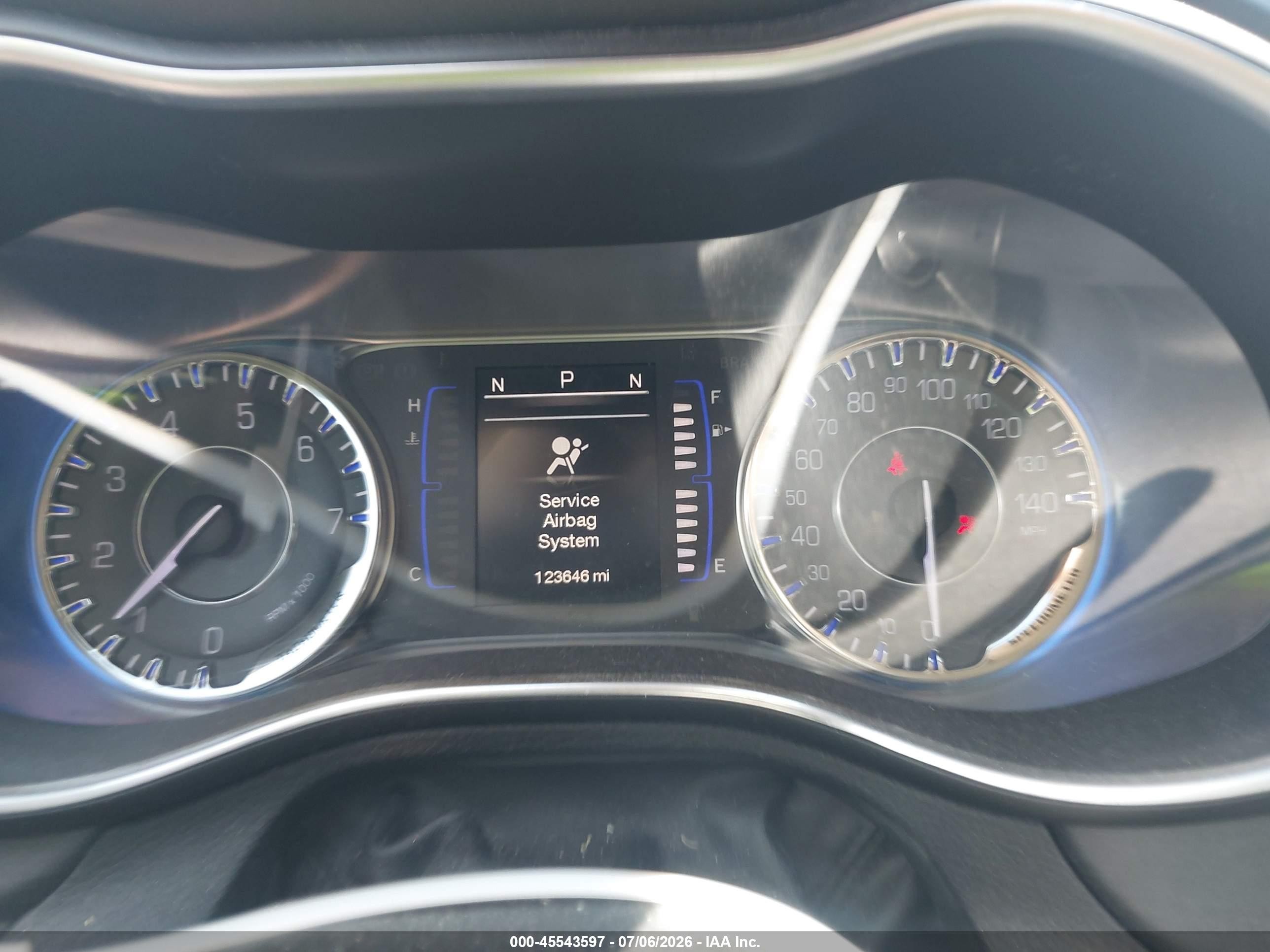 2015 Chrysler 200 Limited Синий vin: 1C3CCCABXFN742248