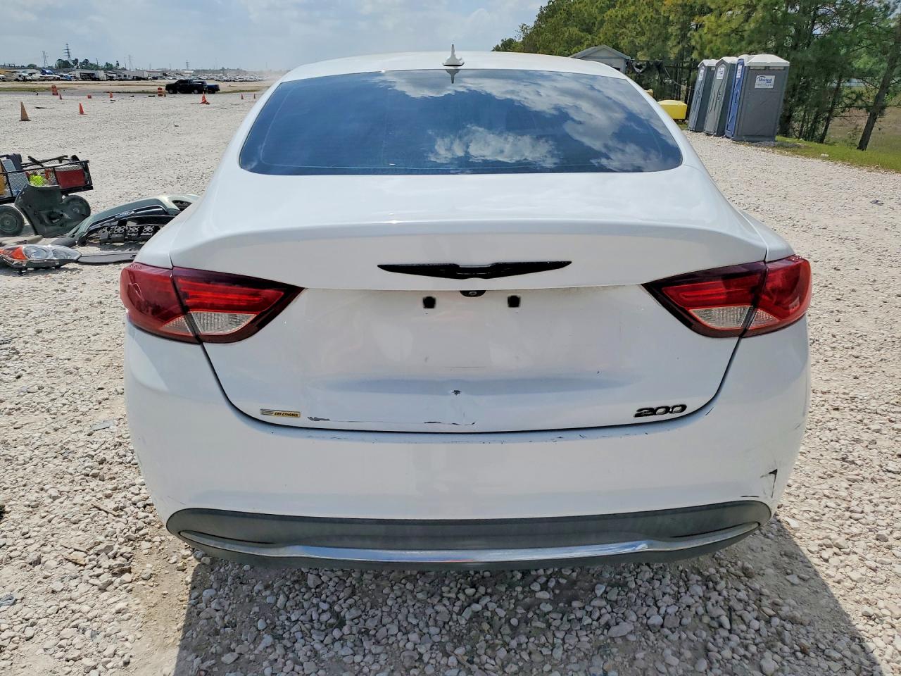 2015 Chrysler 200 Limited White vin: 1C3CCCABXFN751550