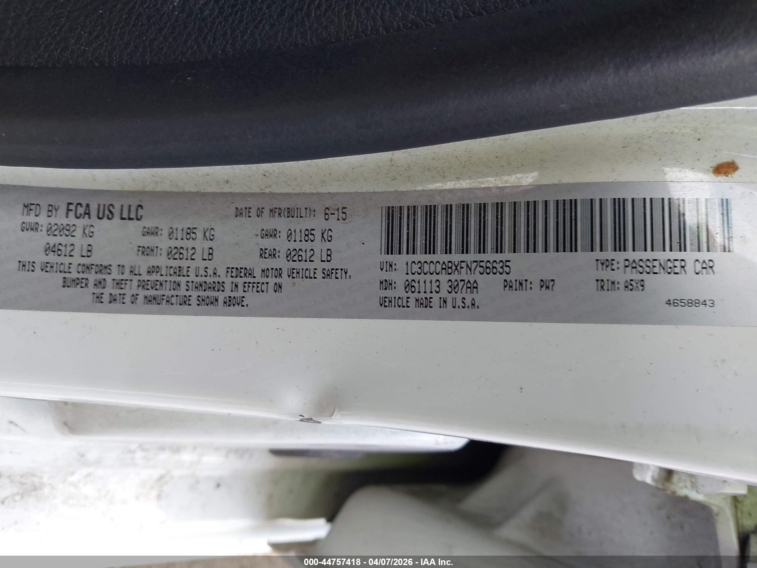2015 Chrysler 200 Limited White vin: 1C3CCCABXFN756635