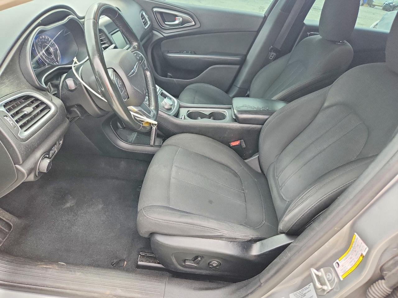 2016 Chrysler 200 Limited Silver vin: 1C3CCCABXGN159809