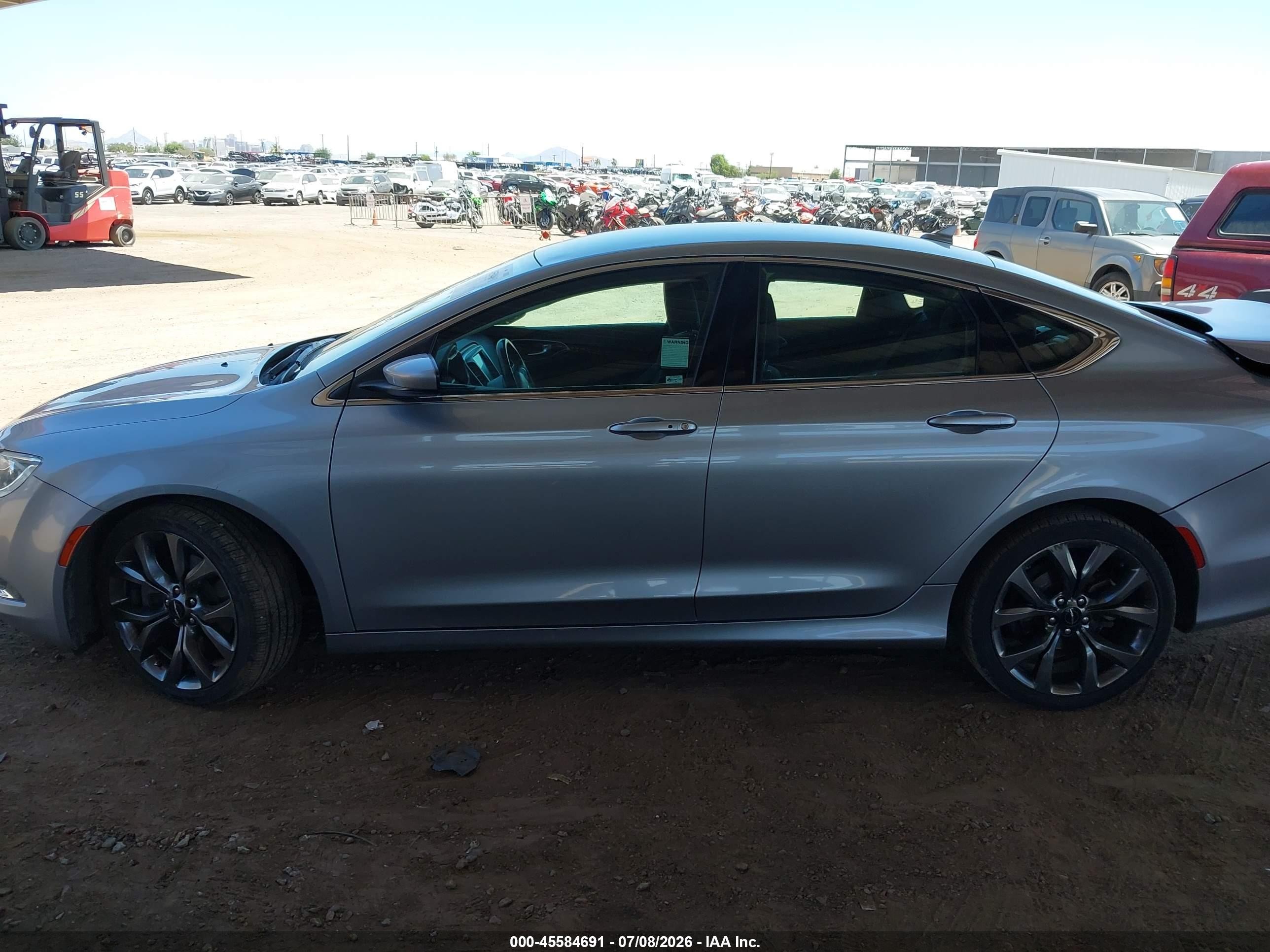 2015 Chrysler 200 Limited Silver vin: 1C3CCCAG0FN731609