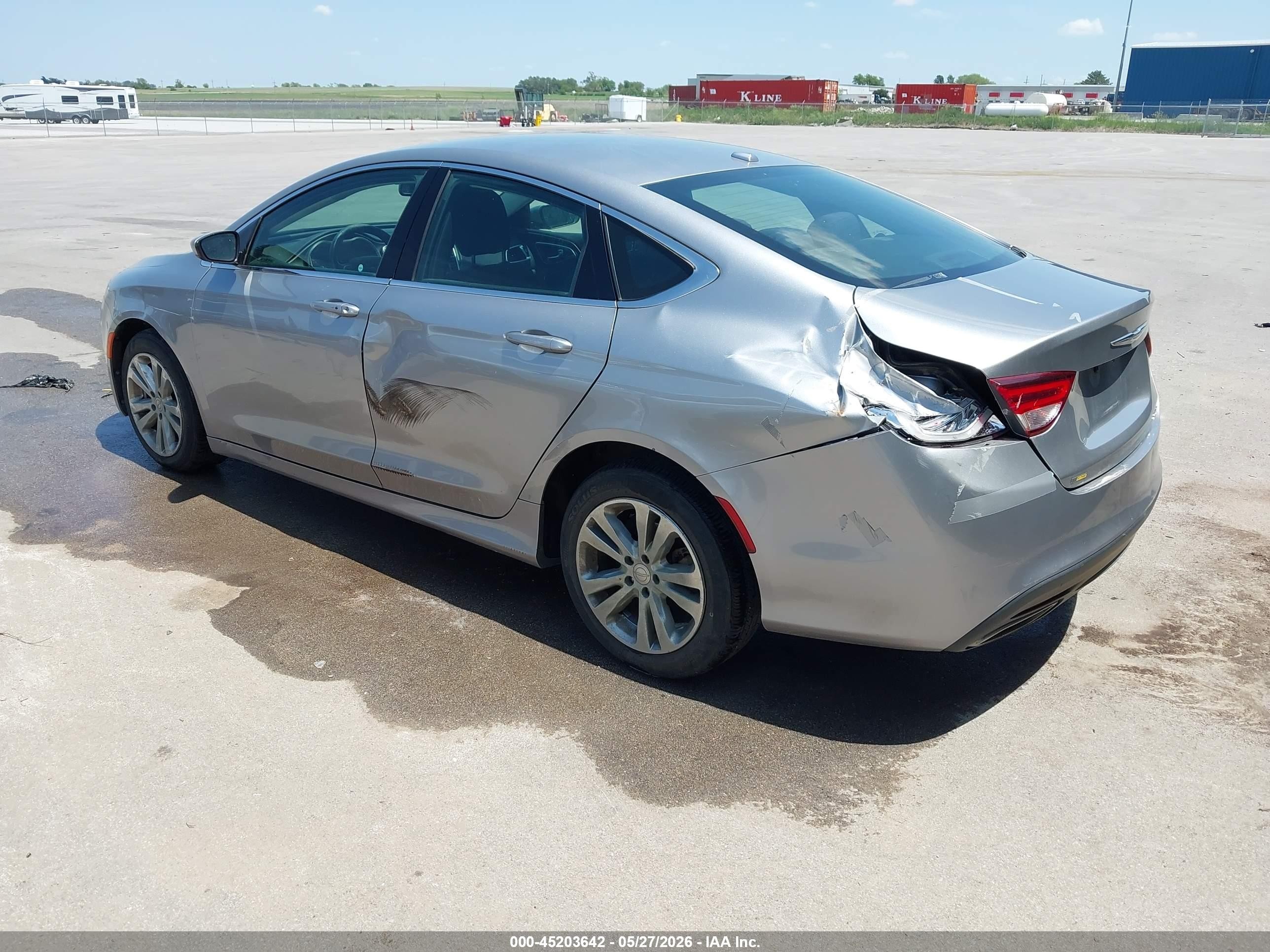 2015 Chrysler 200 Limited Silver vin: 1C3CCCAG4FN758800