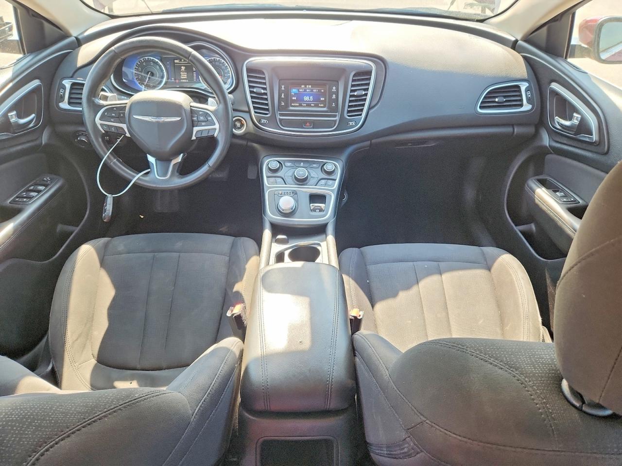 2015 Chrysler 200 Limited Burgundy vin: 1C3CCCAGXFN757862
