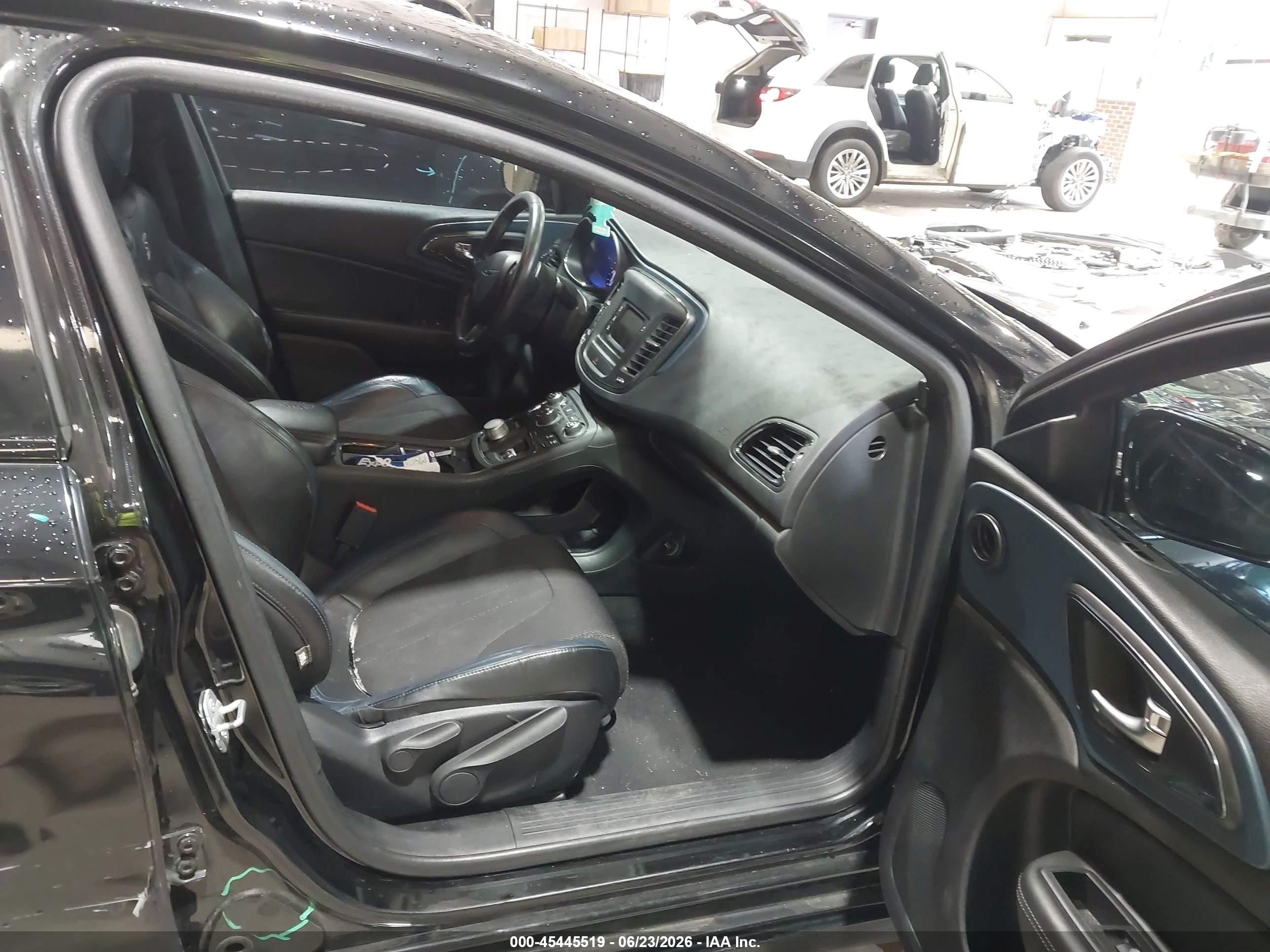 2015 Chrysler 200 S Black vin: 1C3CCCBB0FN542526