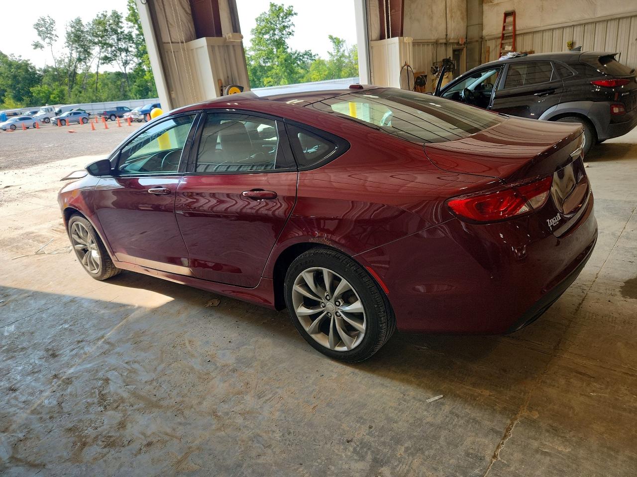 2015 Chrysler 200 S Burgundy vin: 1C3CCCBB0FN554577