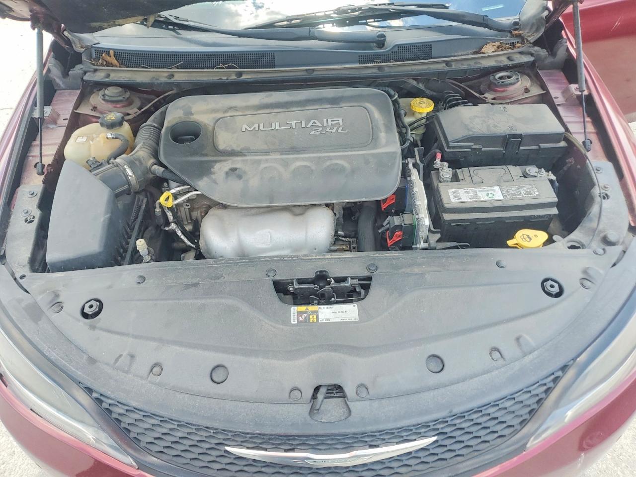 2015 Chrysler 200 S Red vin: 1C3CCCBB0FN622084