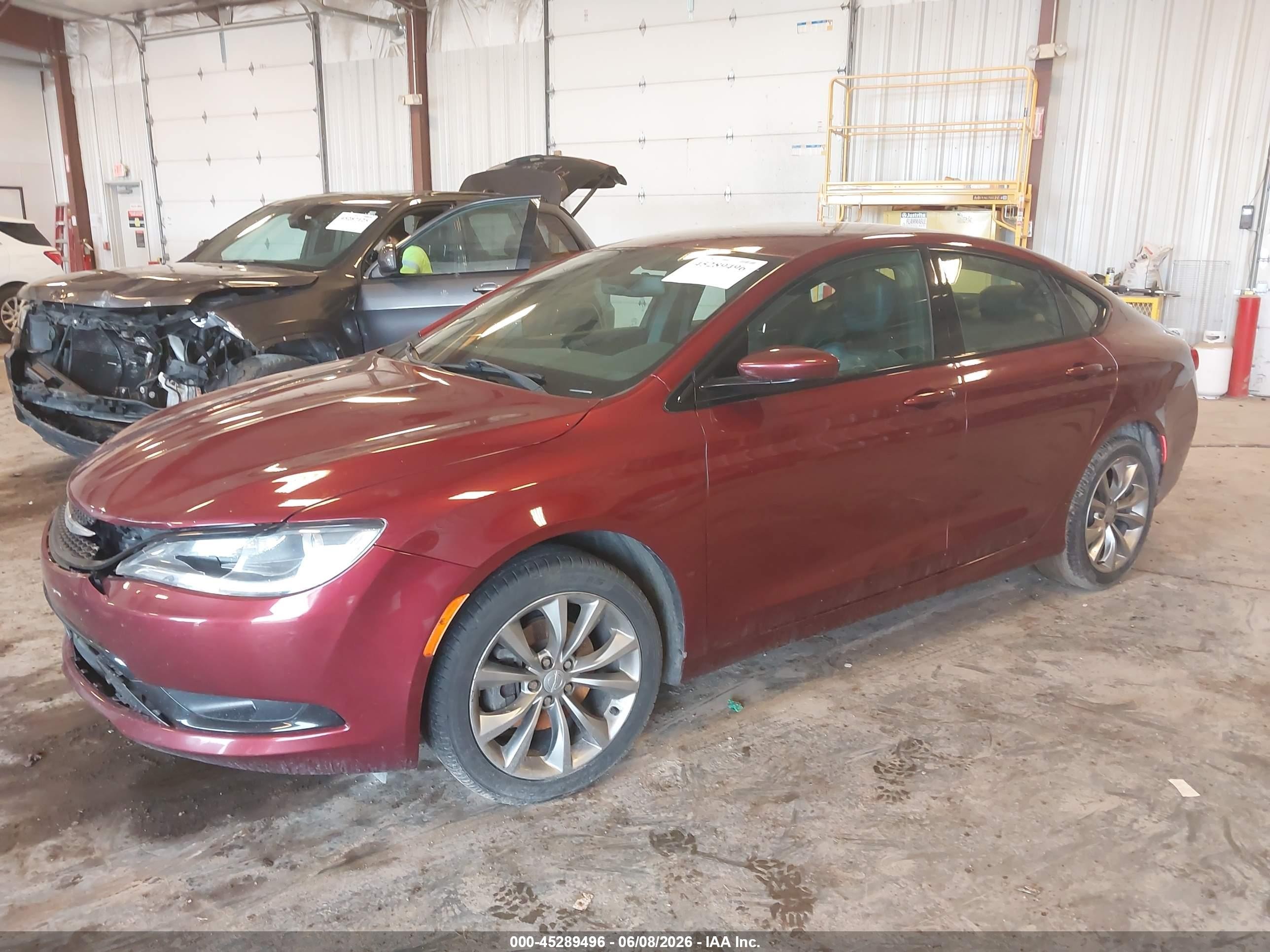 2015 Chrysler 200 S Red vin: 1C3CCCBB0FN711010