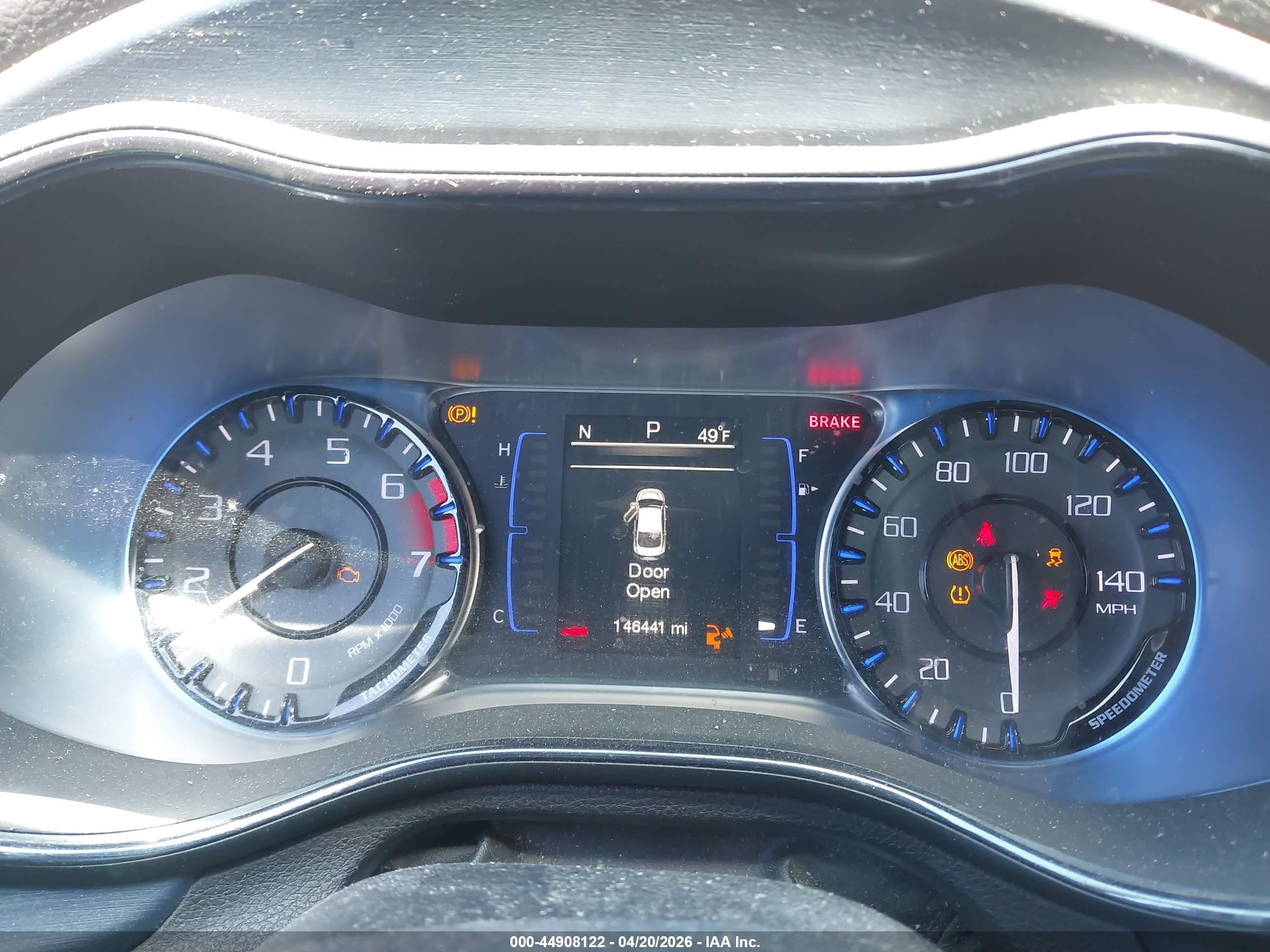 2015 Chrysler 200 S Серебряный vin: 1C3CCCBB0FN729572