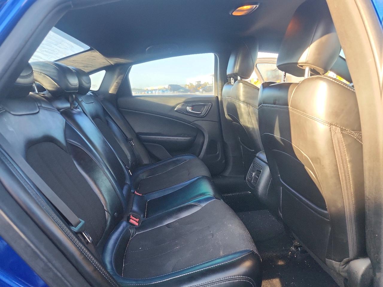 2015 Chrysler 200 S Blue vin: 1C3CCCBB1FN541241