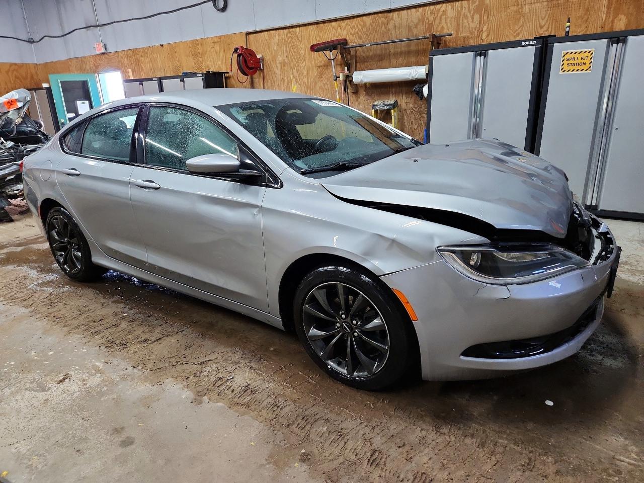2015 Chrysler 200 S Silver vin: 1C3CCCBB1FN608663