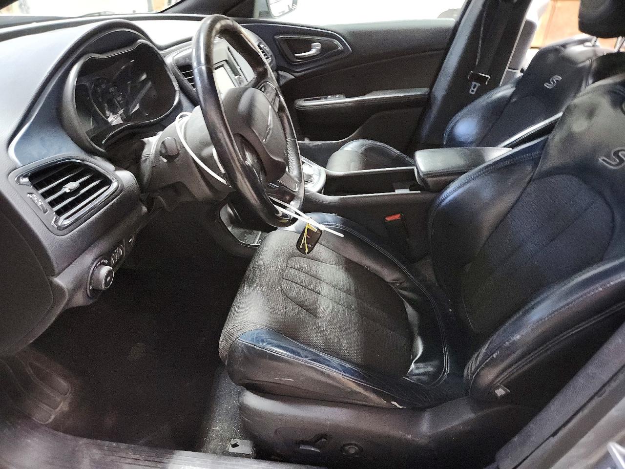 2015 Chrysler 200 S Silver vin: 1C3CCCBB1FN608663