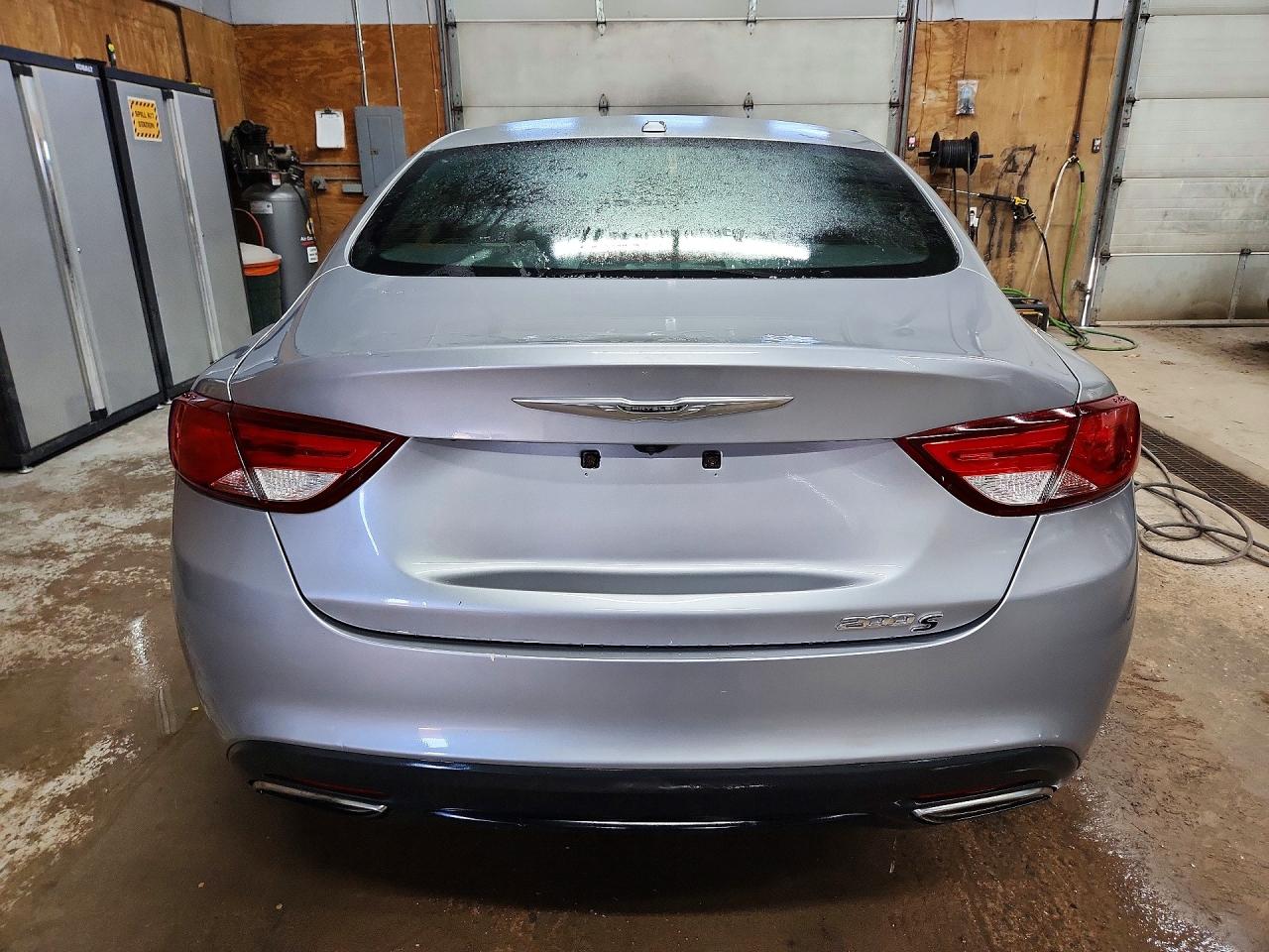 2015 Chrysler 200 S Silver vin: 1C3CCCBB1FN608663