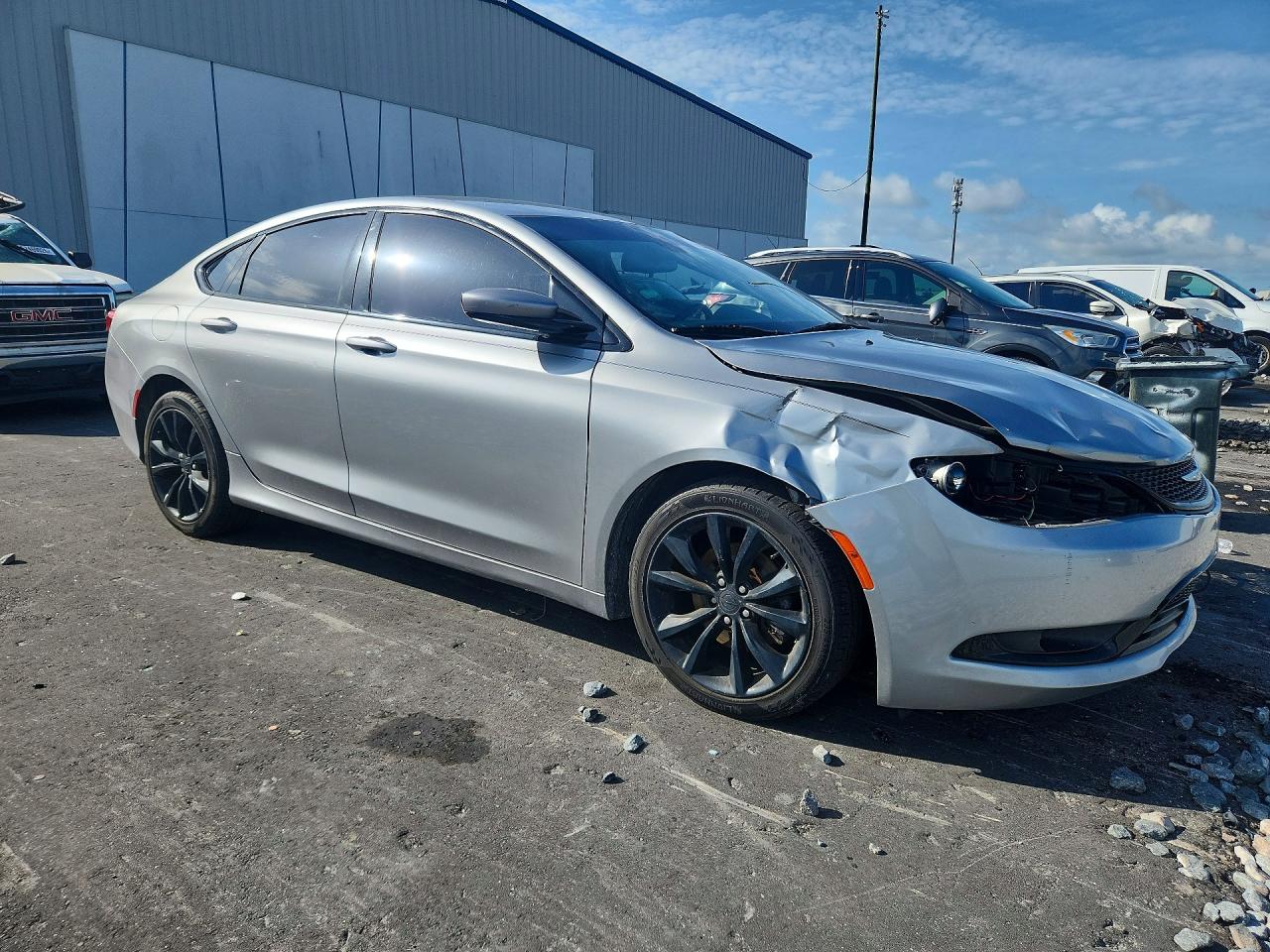 2015 Chrysler 200 S Silver vin: 1C3CCCBB1FN719665
